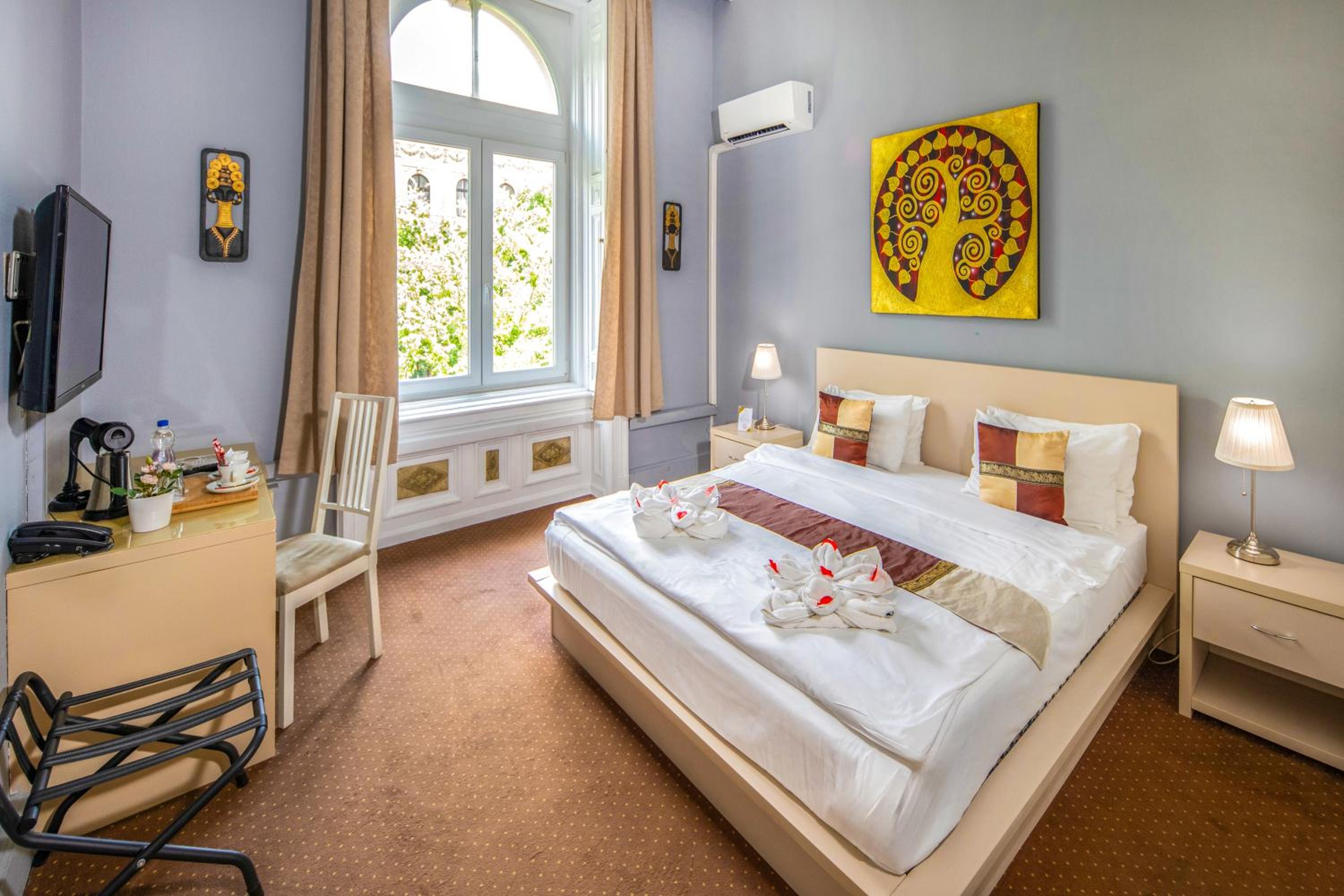 Superior Double or Twin Room with City View