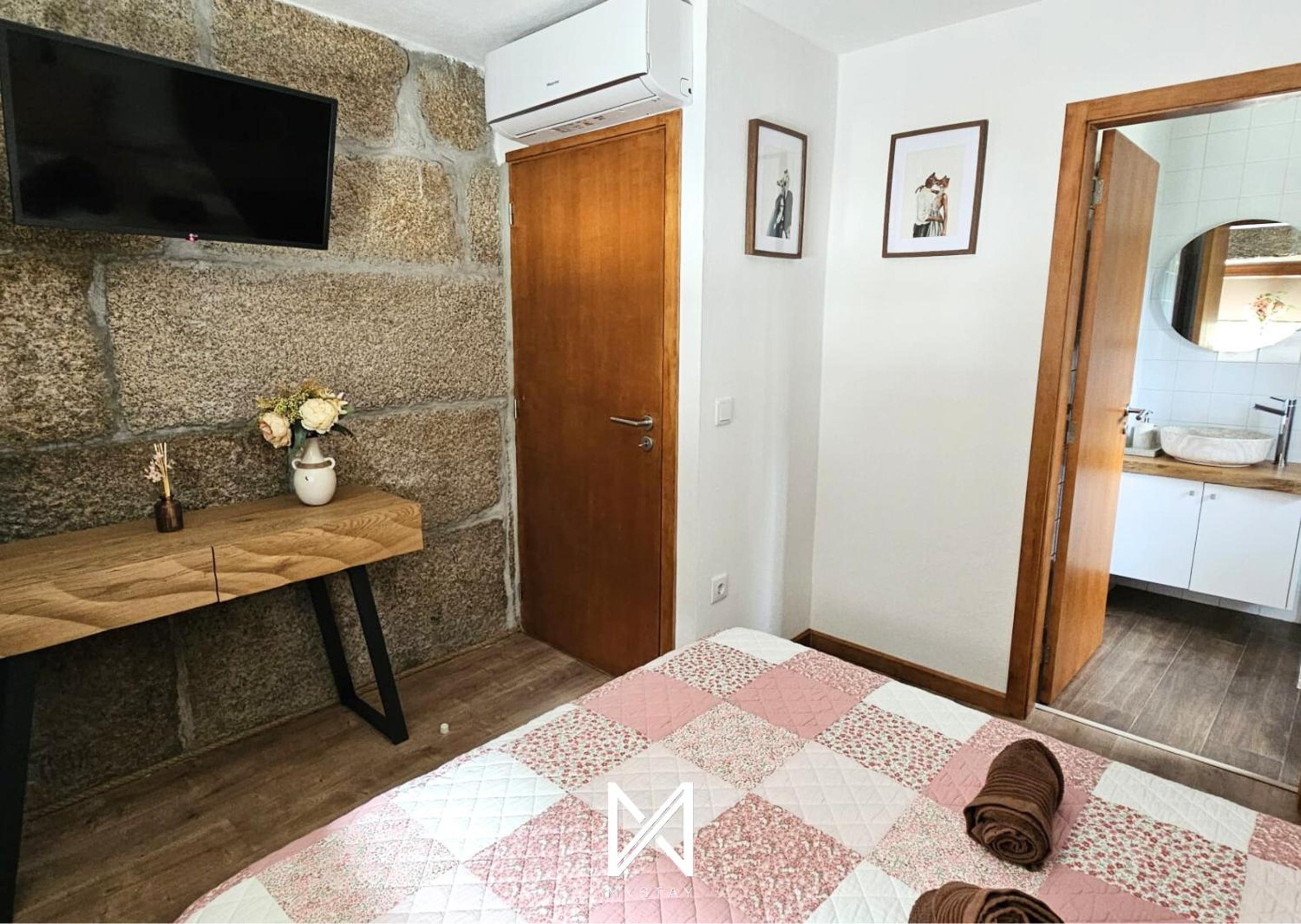 Two-Bedroom House photo 2