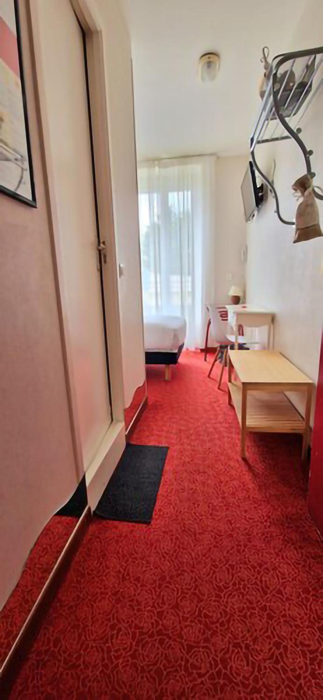 Single Room photo 3