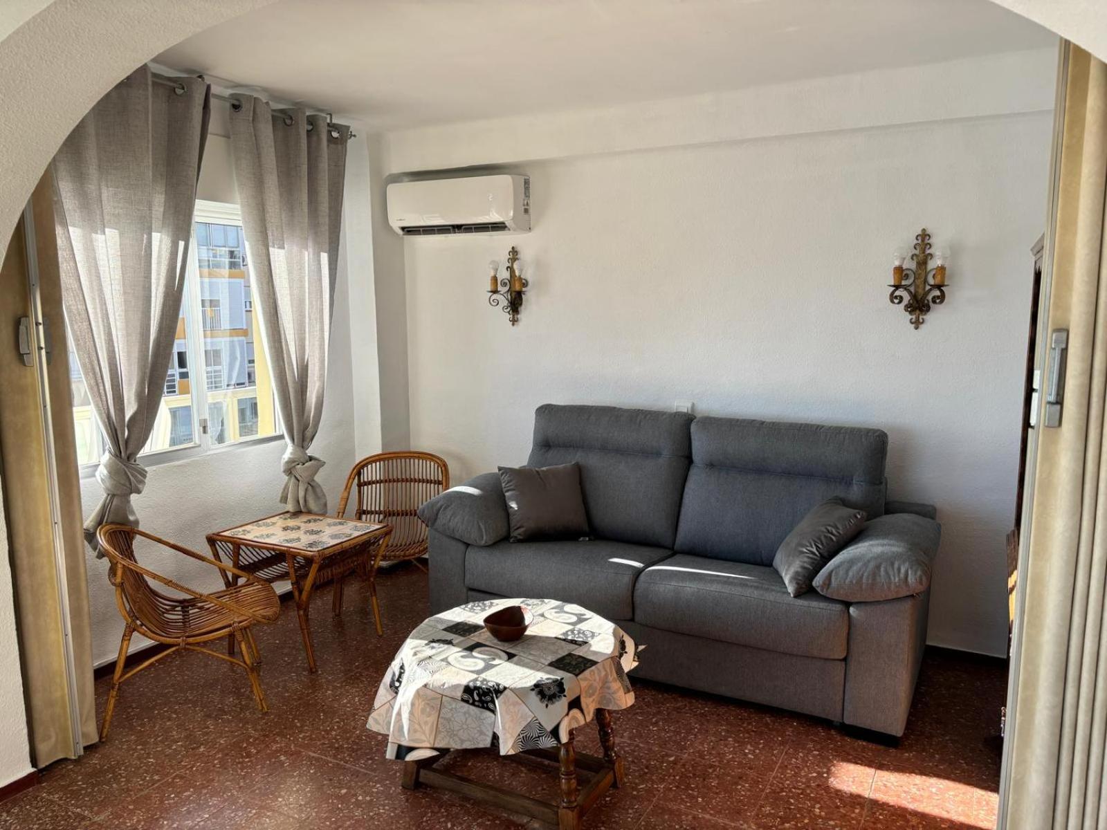 One-Bedroom Apartment photo 3