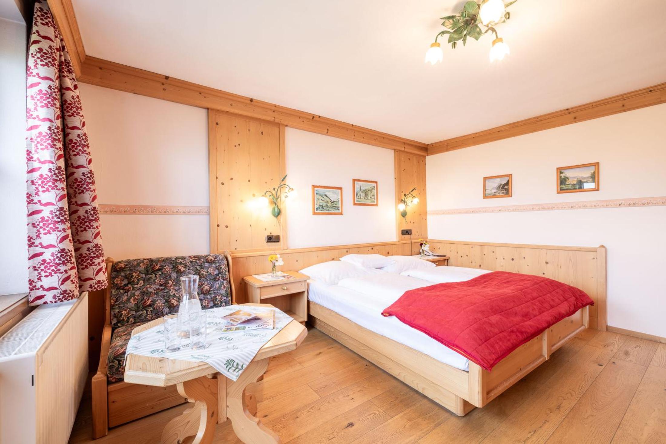 Superior Double Room with Balcony photo 1