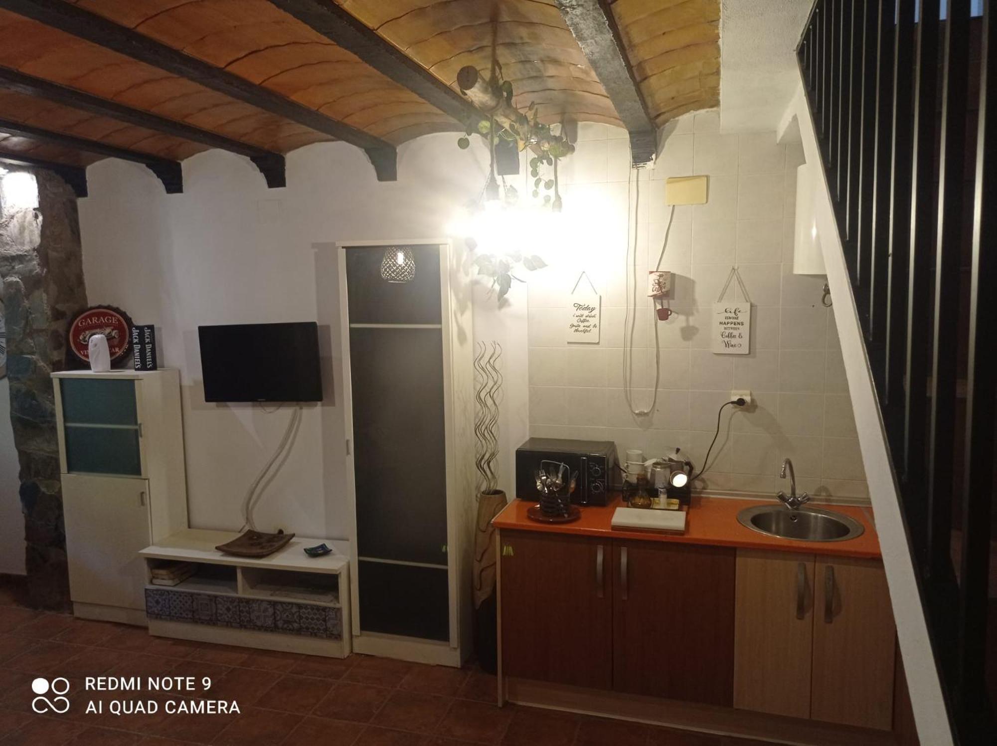 Two-Bedroom Apartment - Photo 8