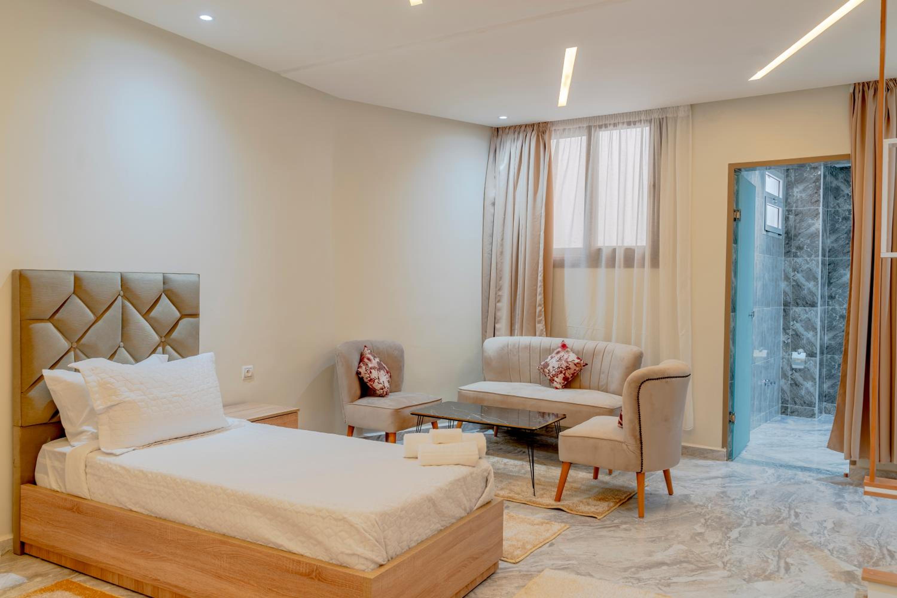 Suite with City View photo 1