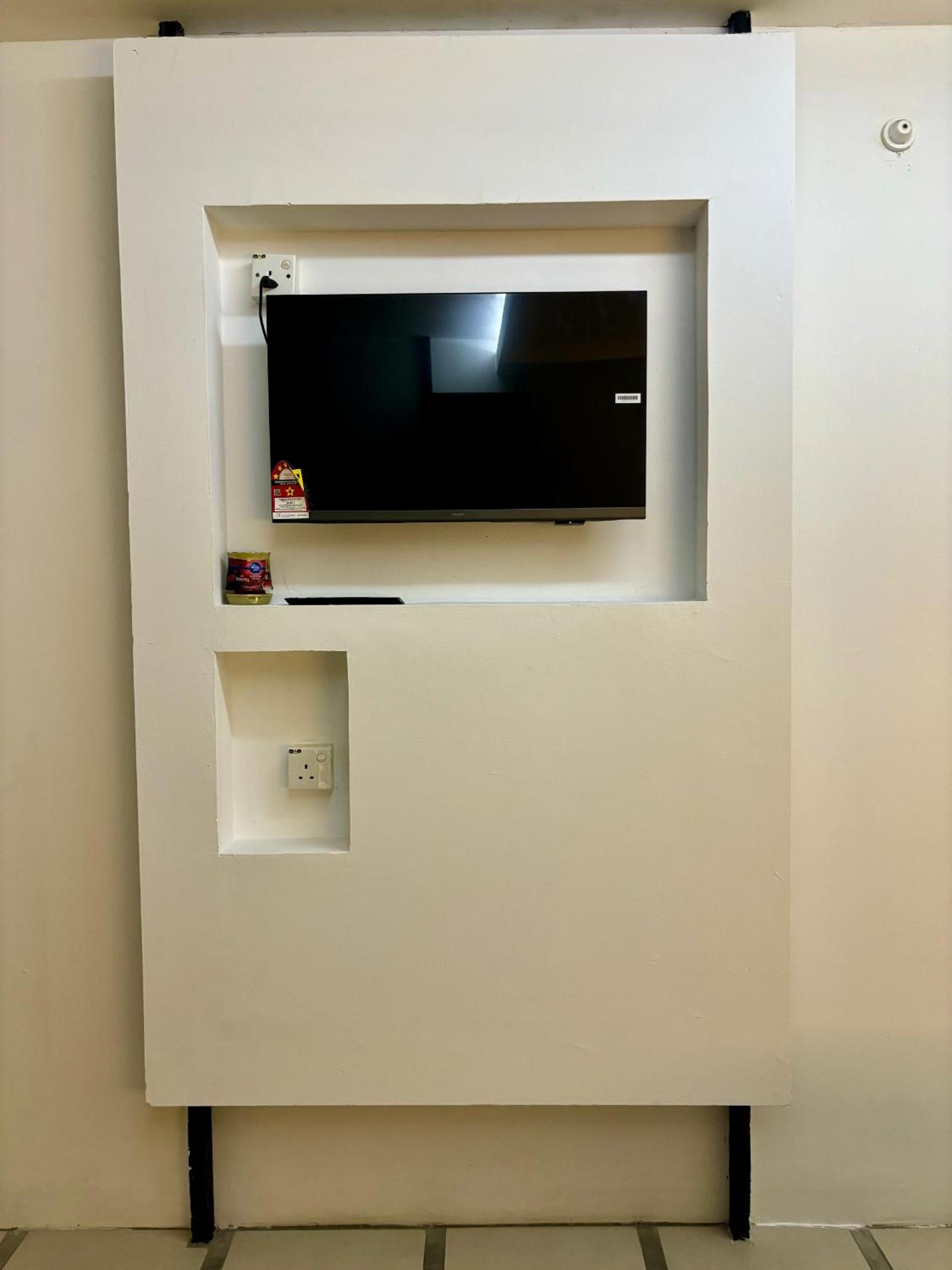 Deluxe Room - Photo 5