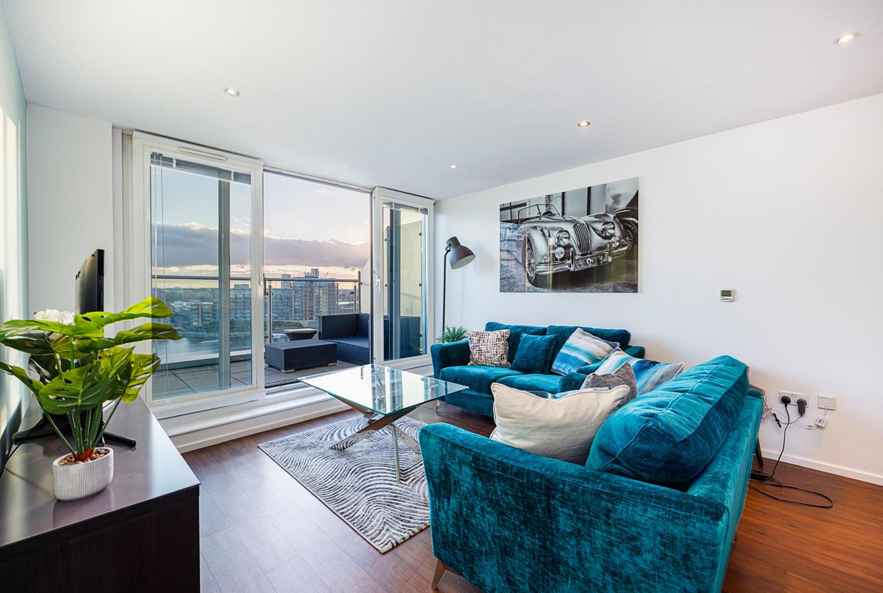 Apartment with View and Balcony photo 1