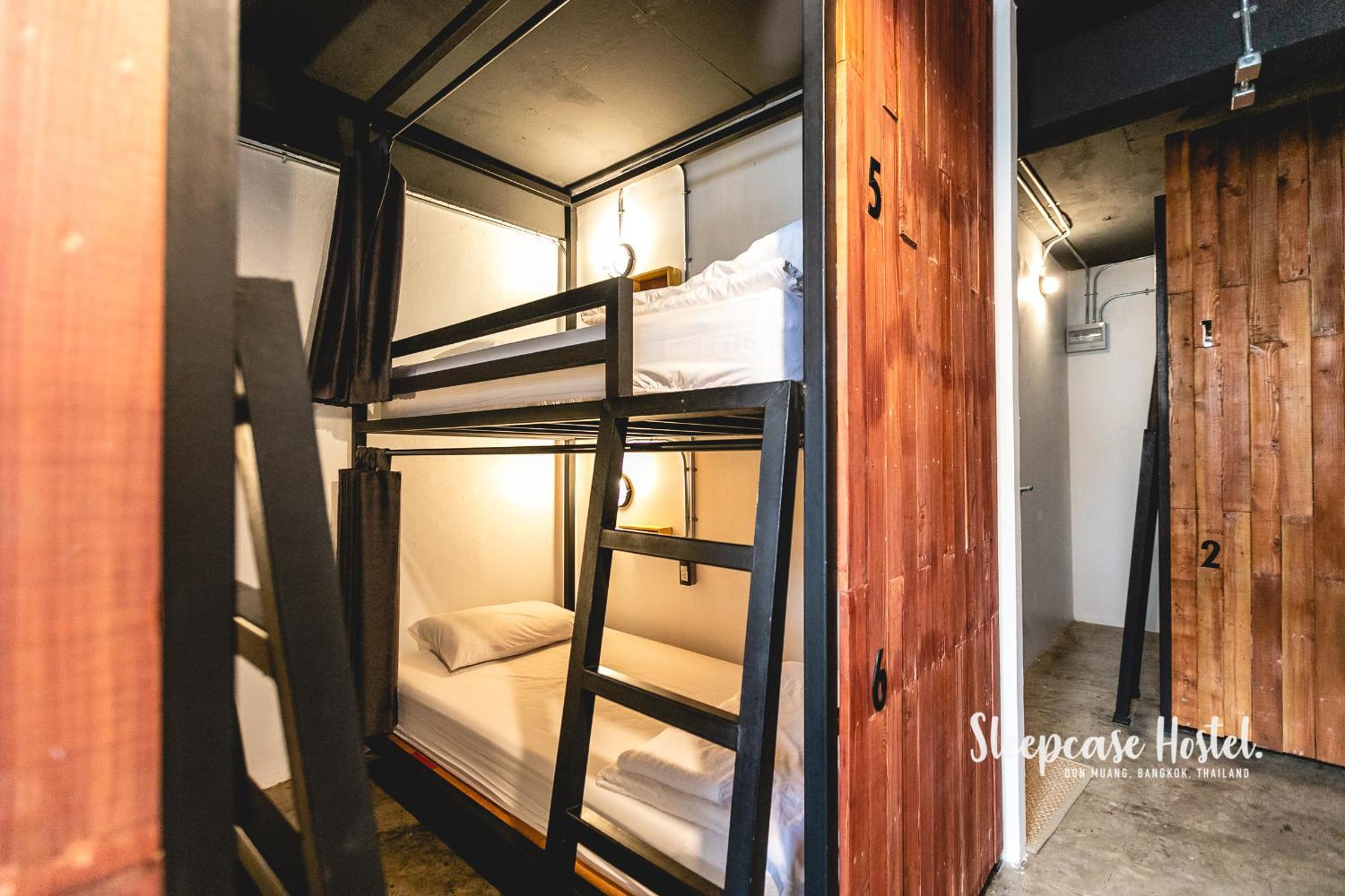 Bunk Bed in Female Dormitory Room   photo 2