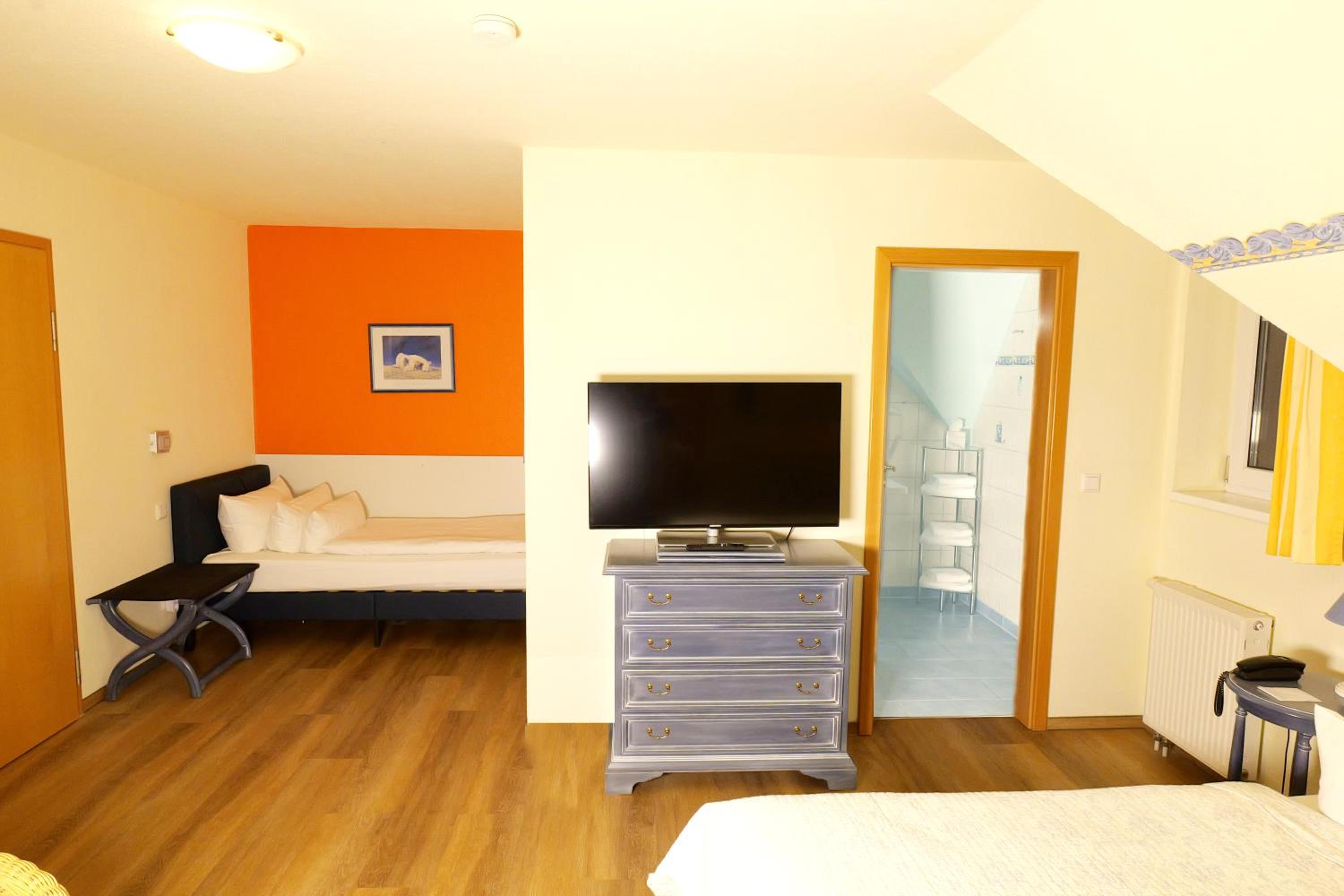 Triple Room with Balcony photo 2