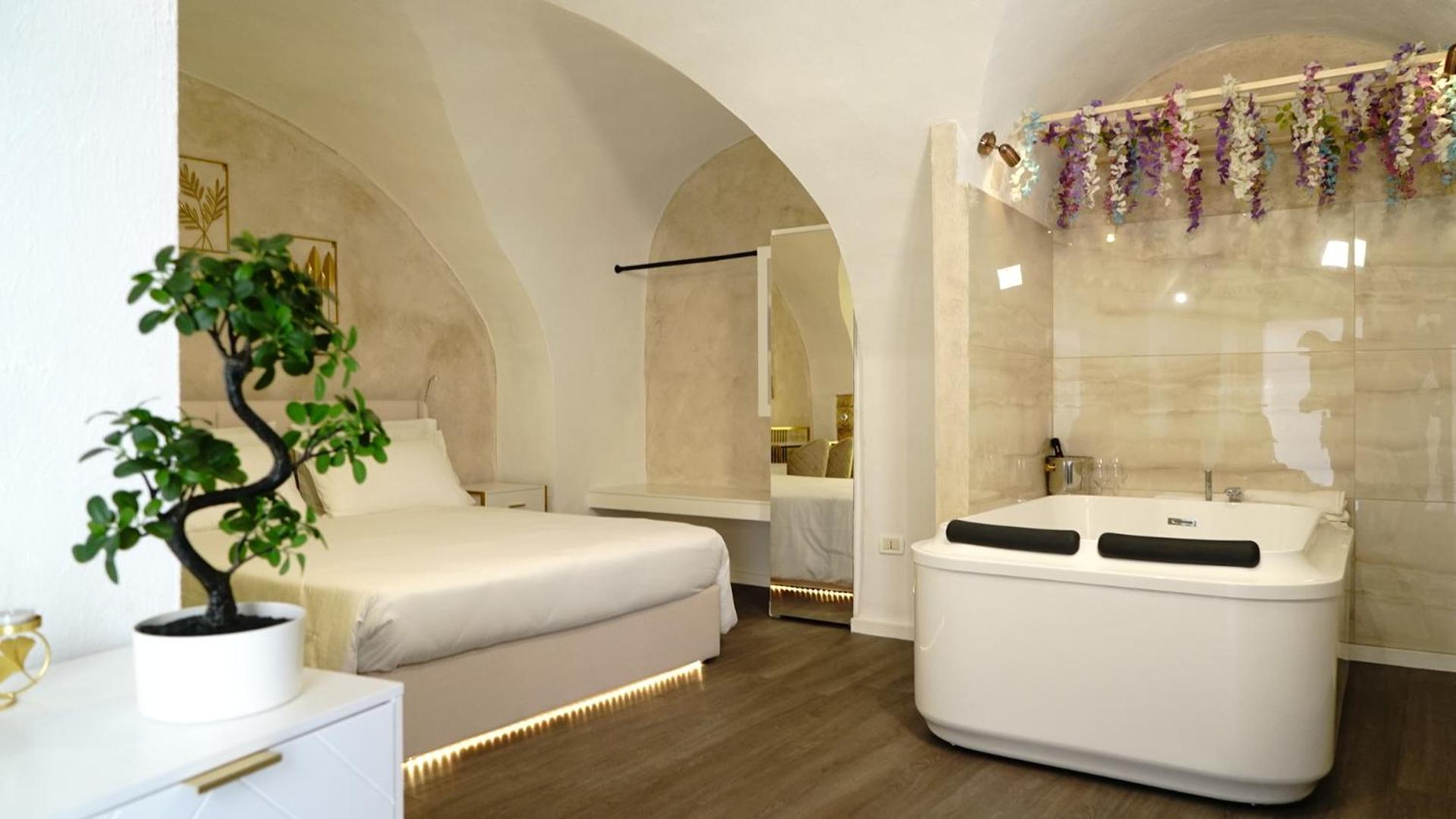 Queen Room with Spa Bath photo 2
