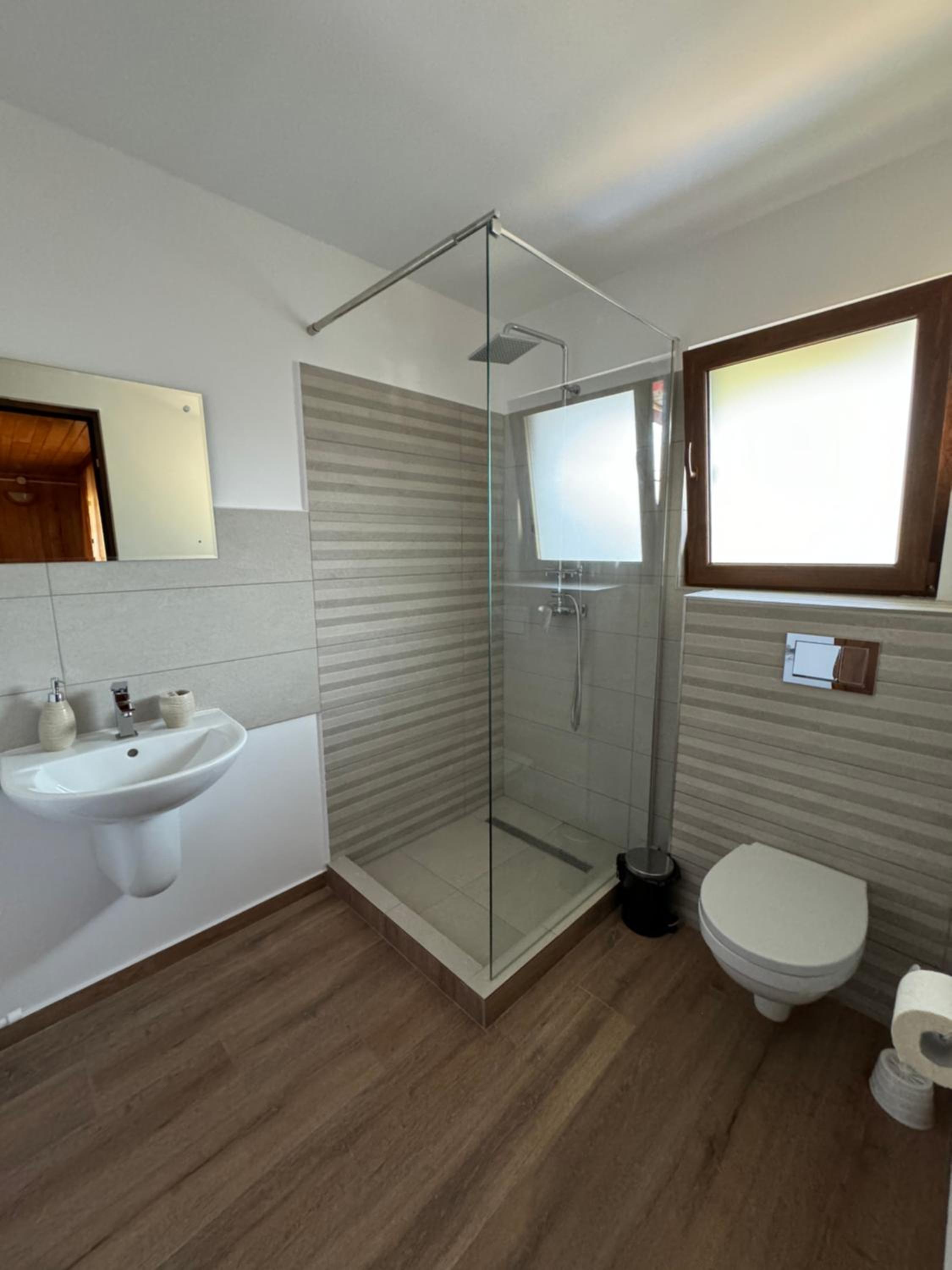 Four-Bedroom House photo 2