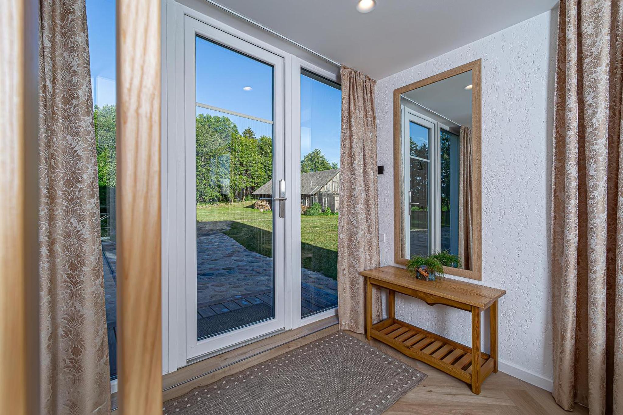 Villa photo 2
