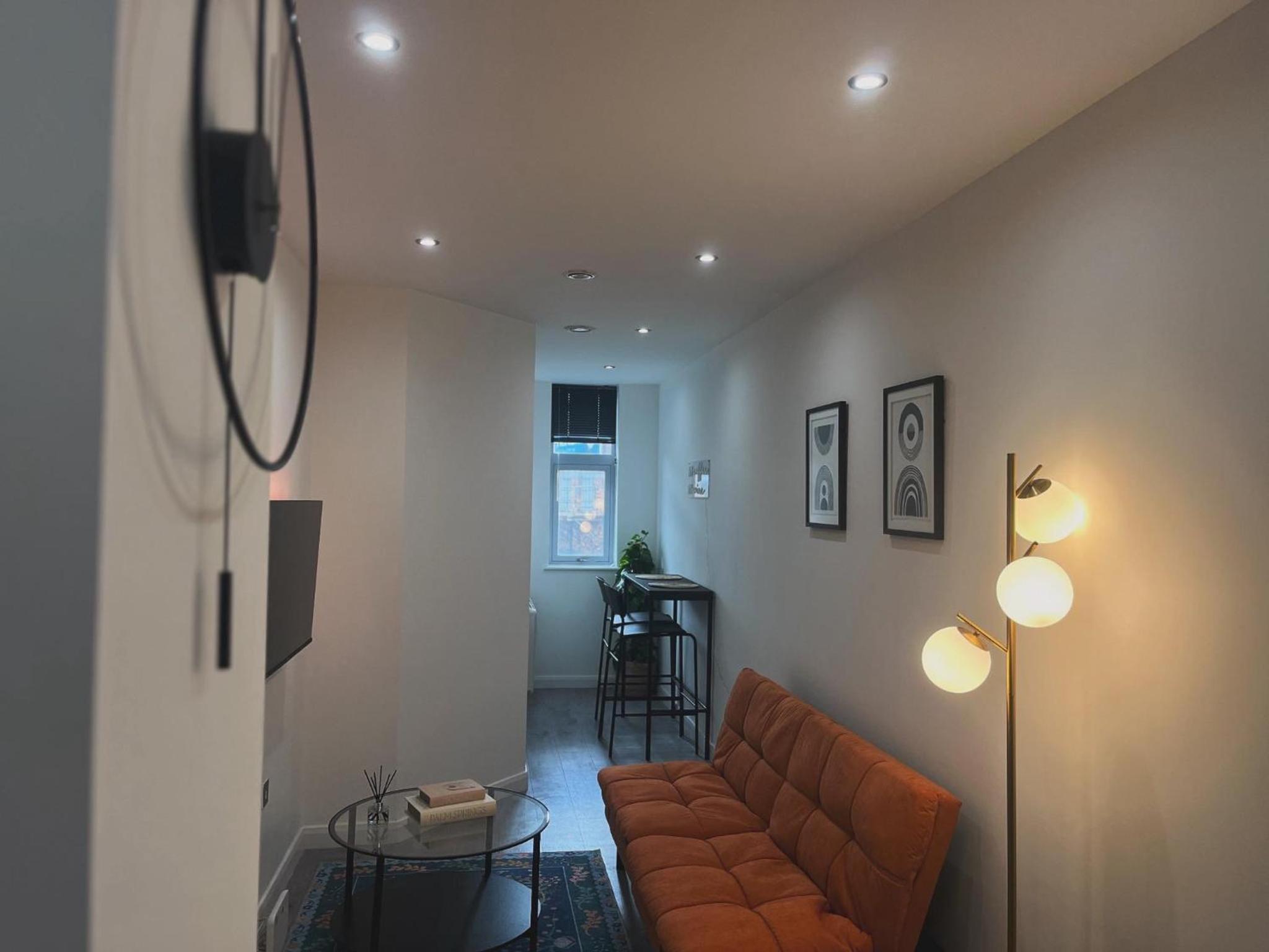 One-Bedroom Apartment photo 2