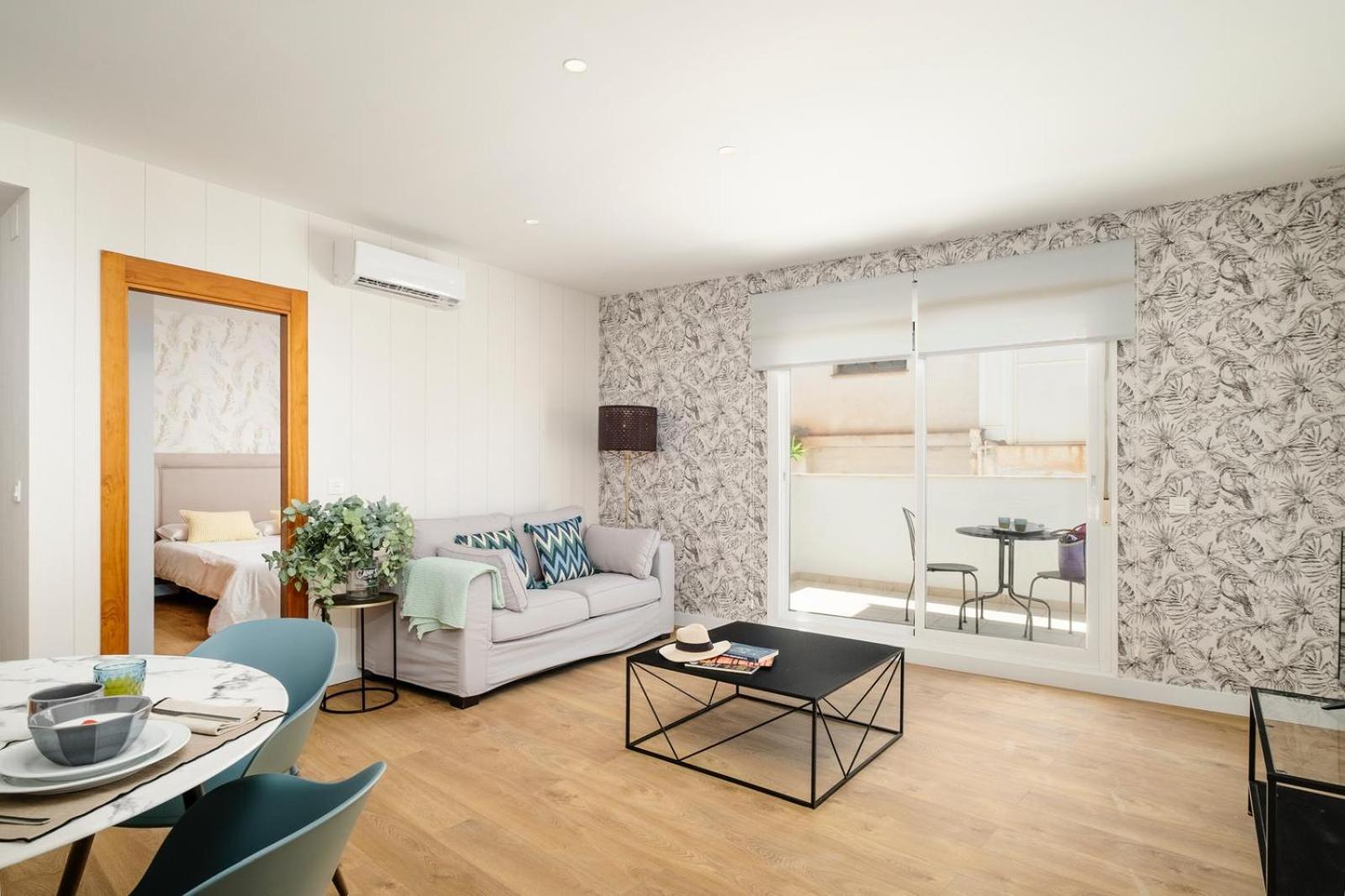 Apartamento de una habitación con terraza