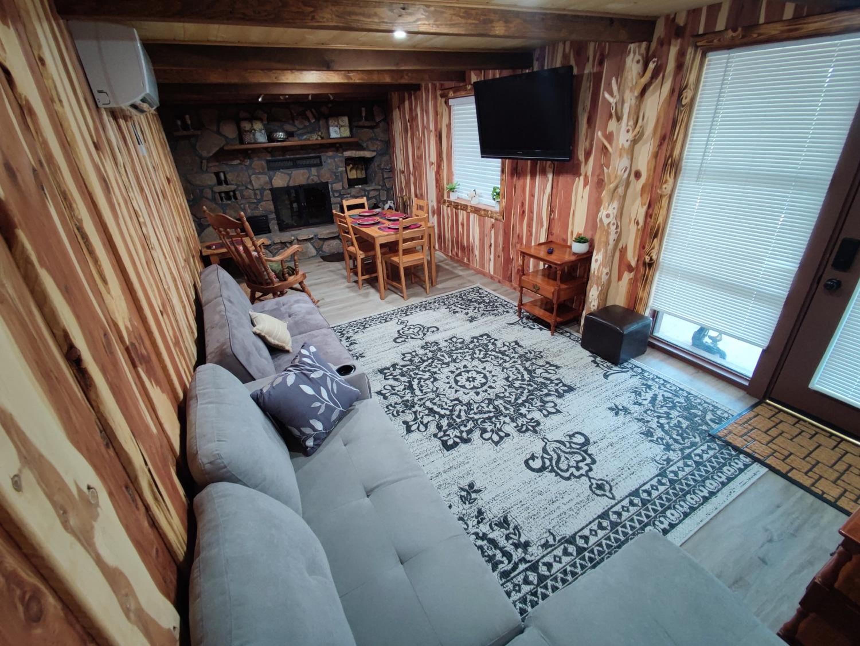 Apartment with Terrace - Photo 1