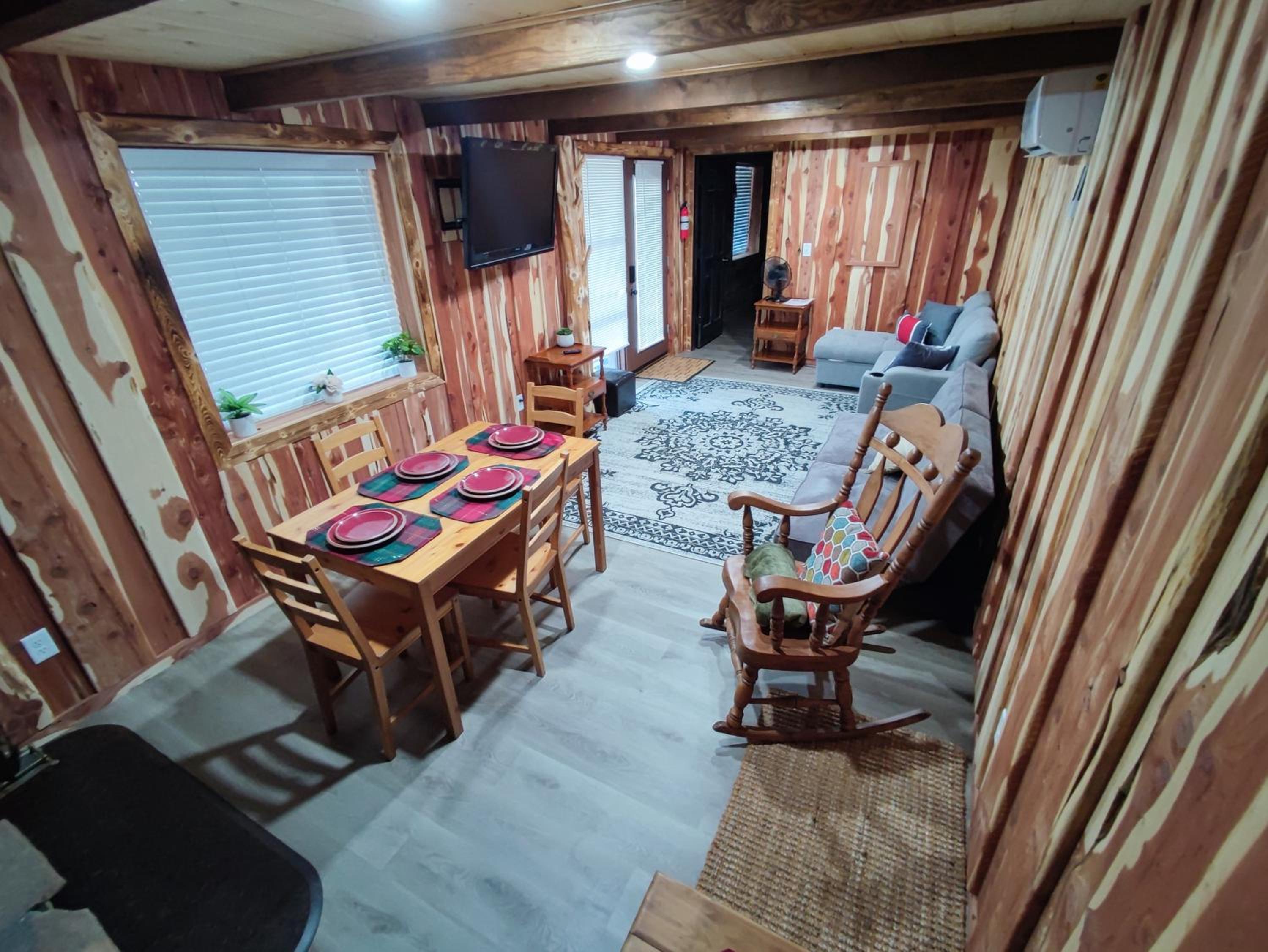 Apartment with Terrace - Photo 5