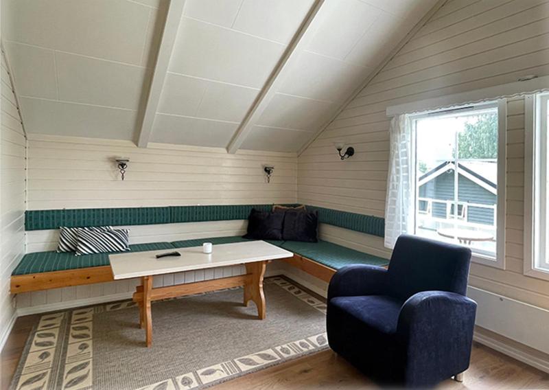 Two-Bedroom Cottage photo 2