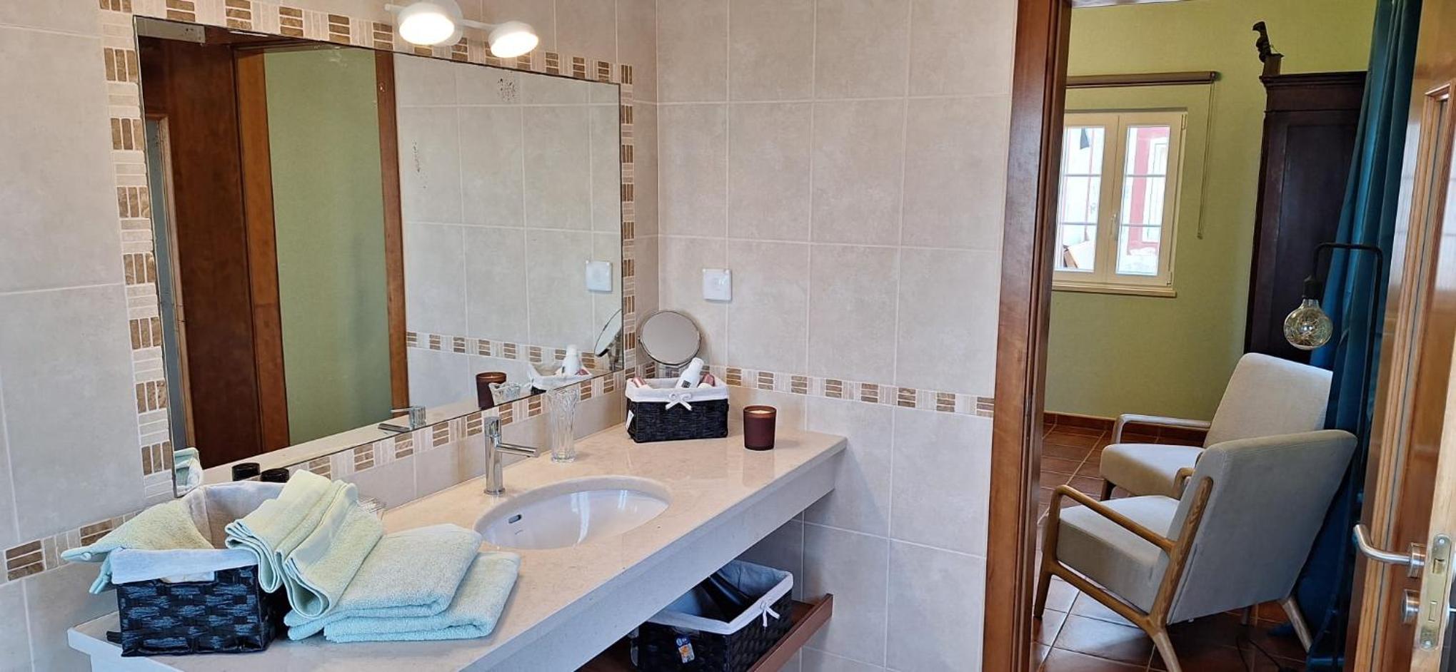 Double Room with Private Bathroom photo 2