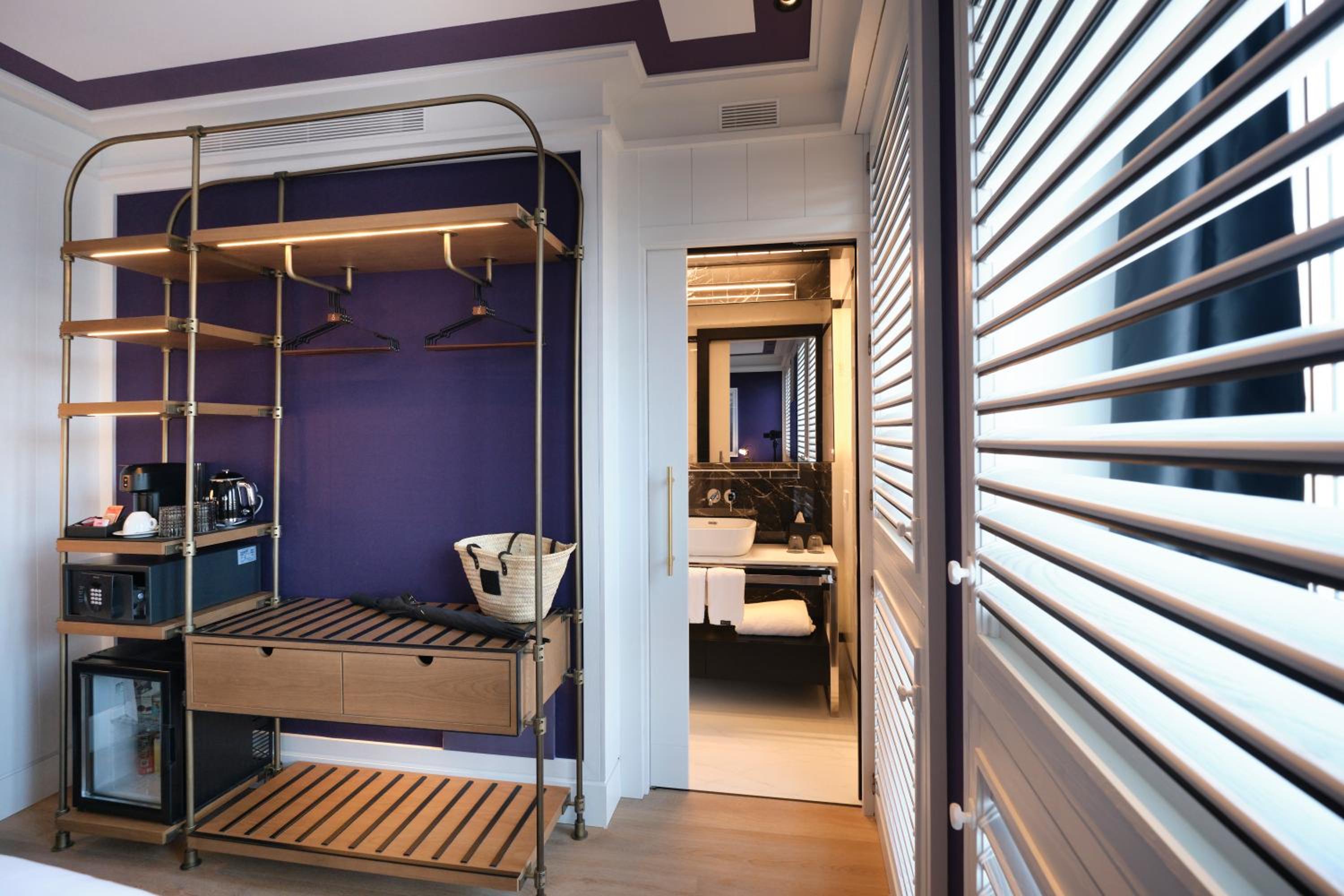 Deluxe Room - Photo 7