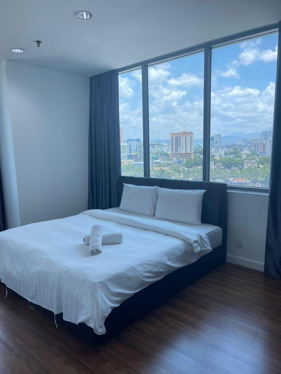 One-Bedroom Apartment with Balcony and City View
