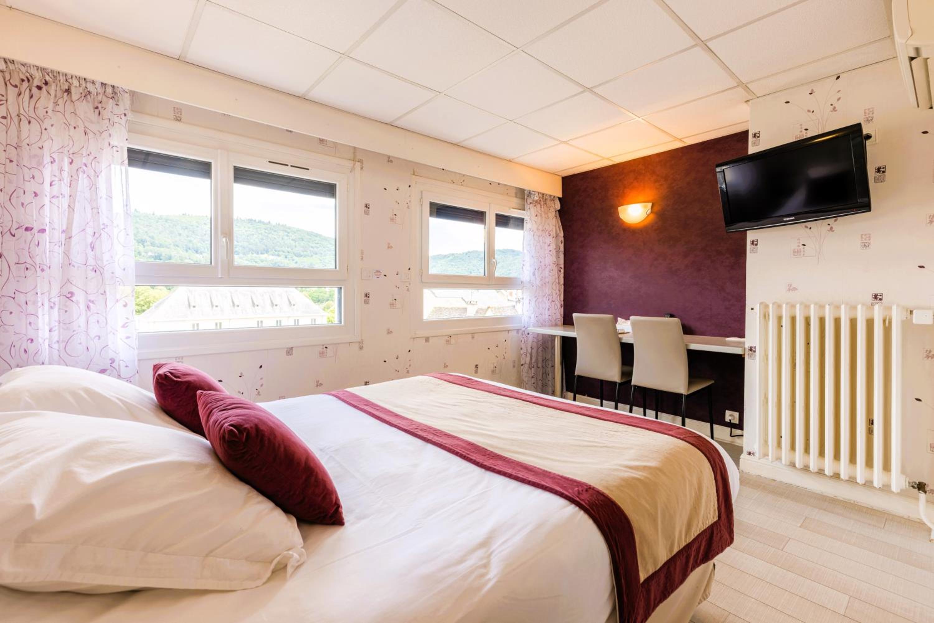 Double Room with Shower - Photo 17