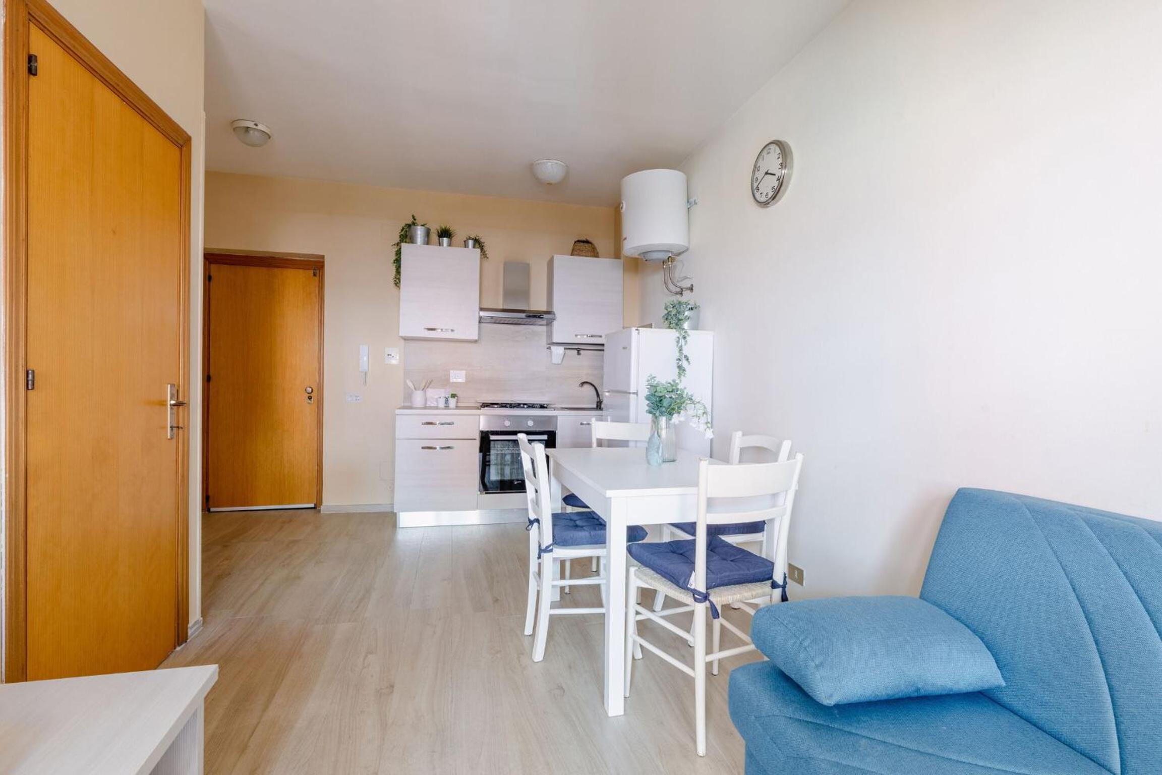 Apartment photo 3