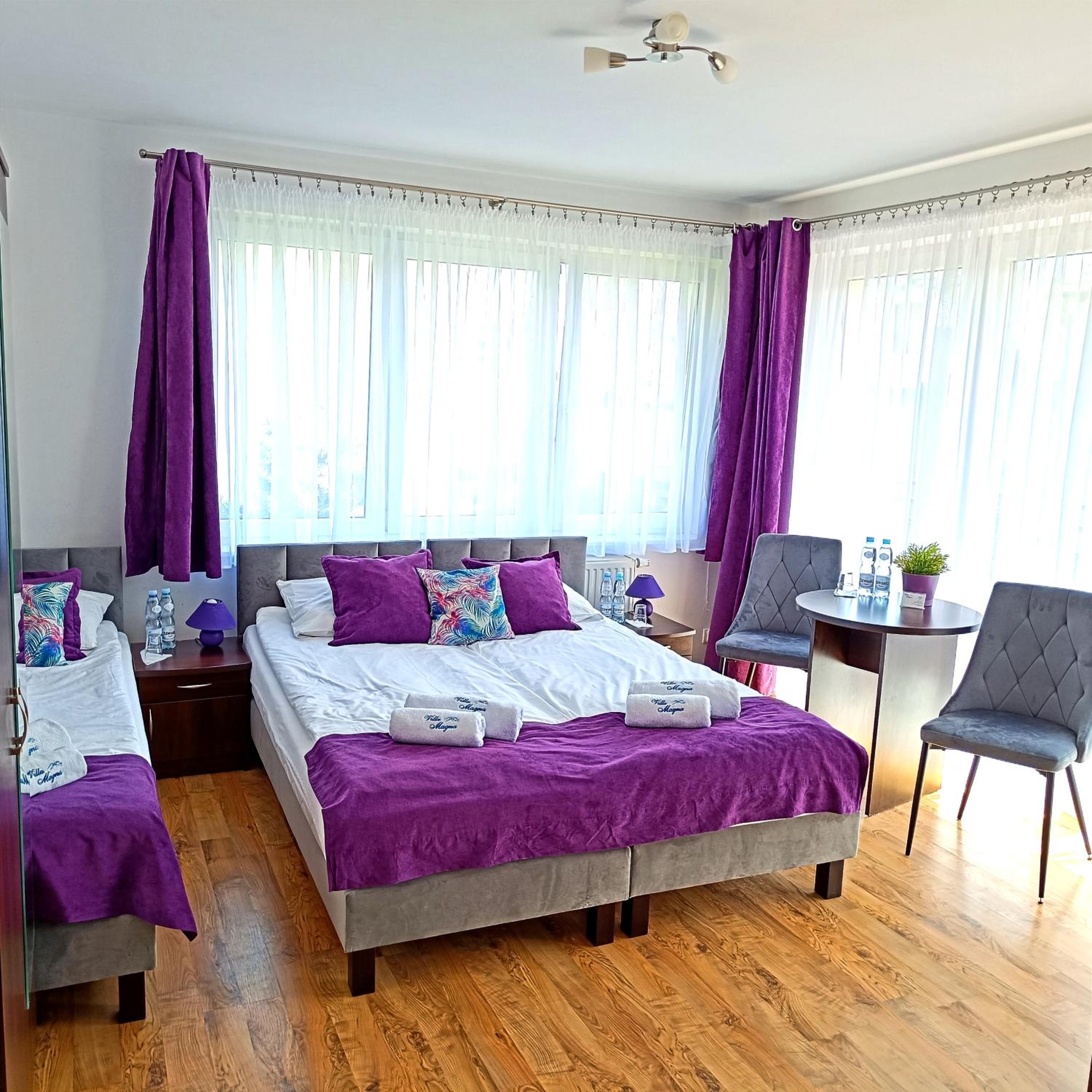 Triple Room - Photo 2