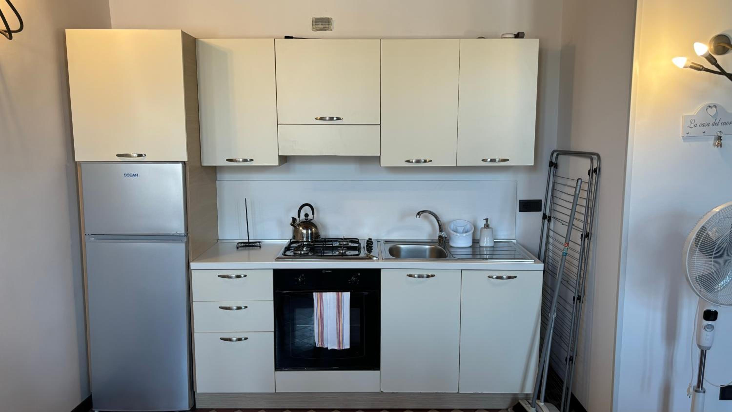 Two-Bedroom House photo 2