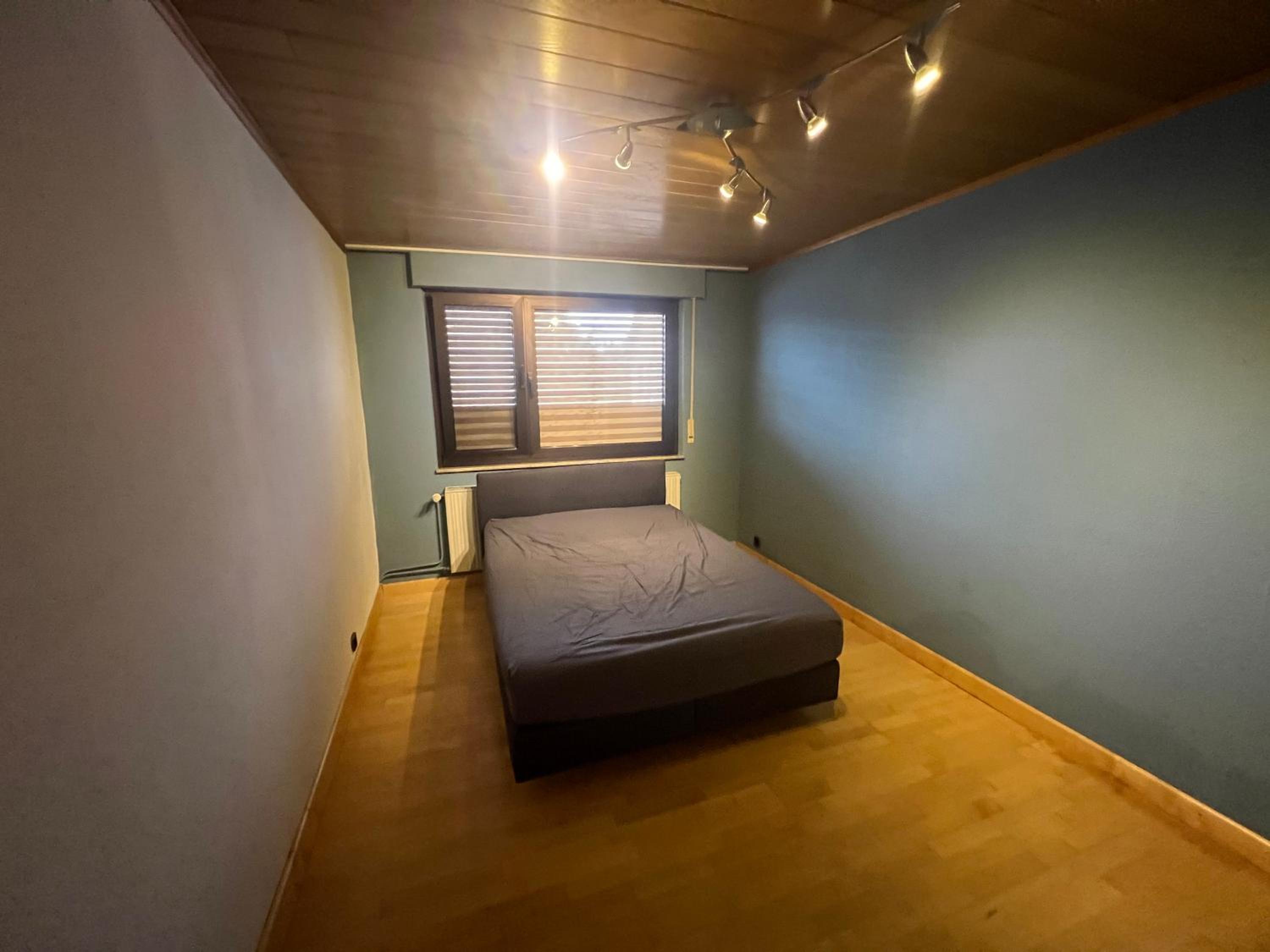 Three-Bedroom House photo 3