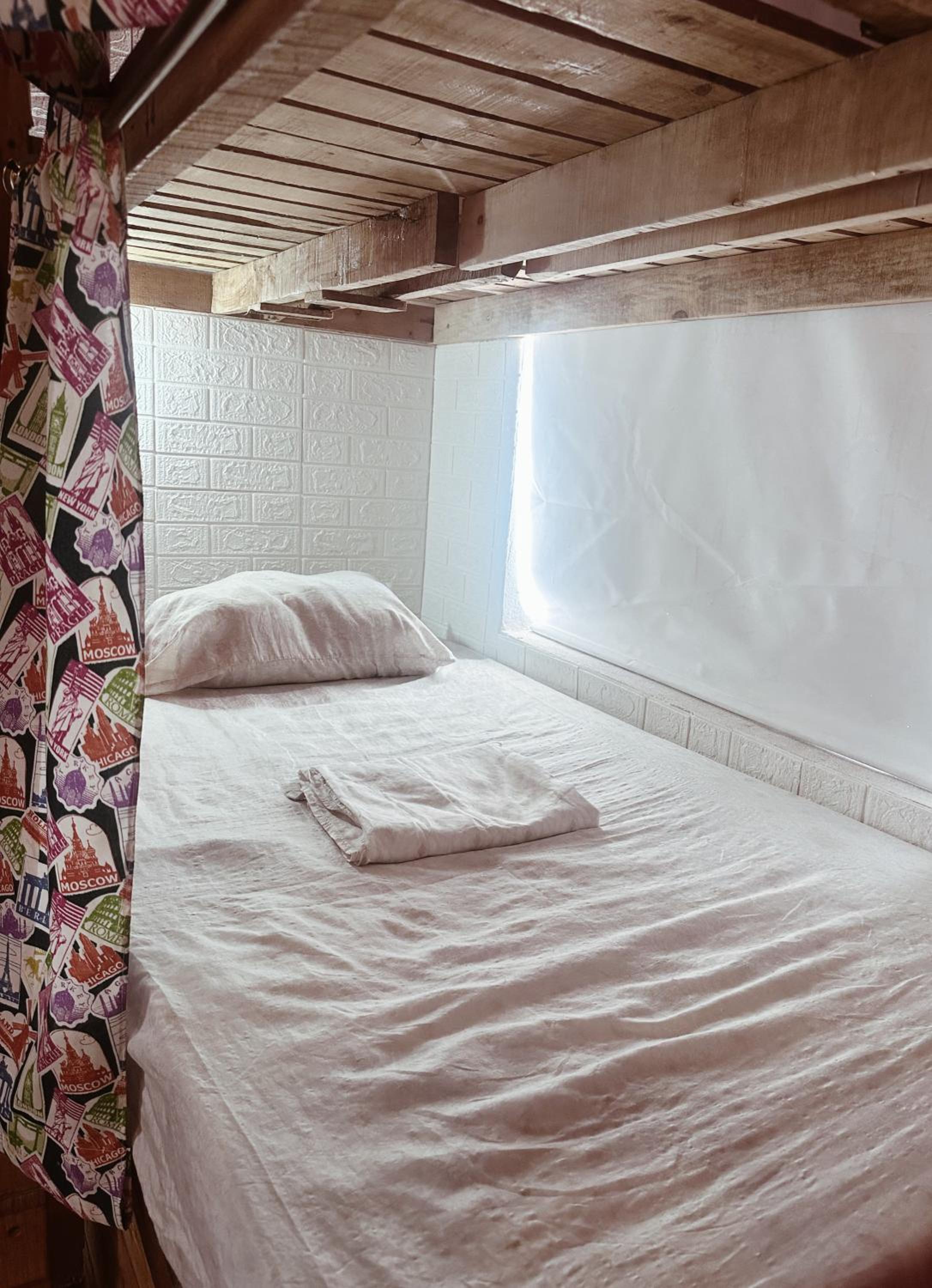 Bunk Bed in Mixed Dormitory Room