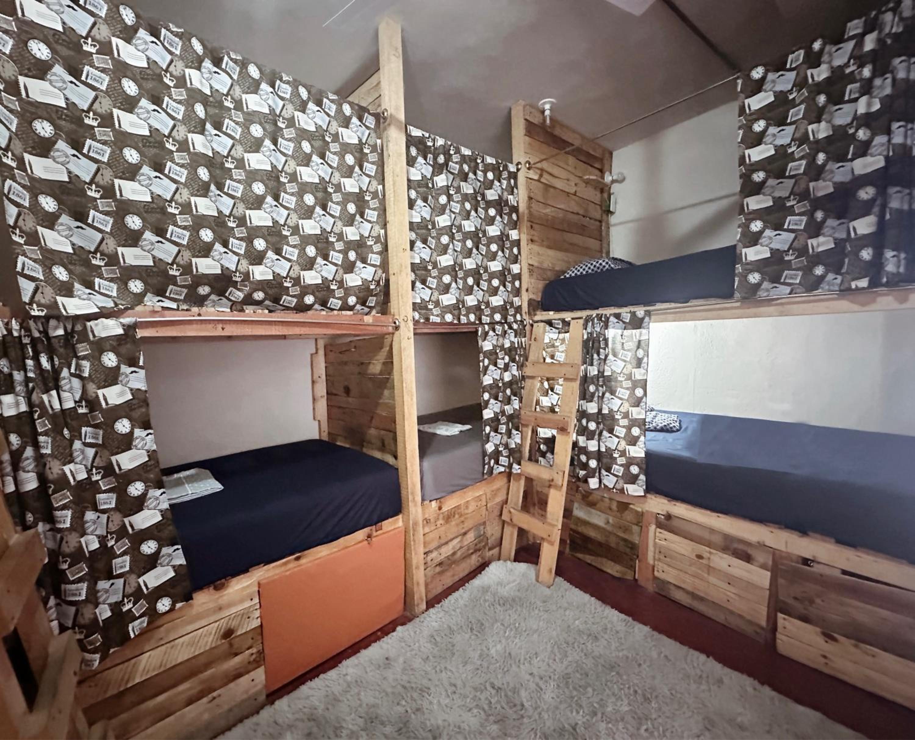 Bed in 8-Bed Mixed Dormitory Room