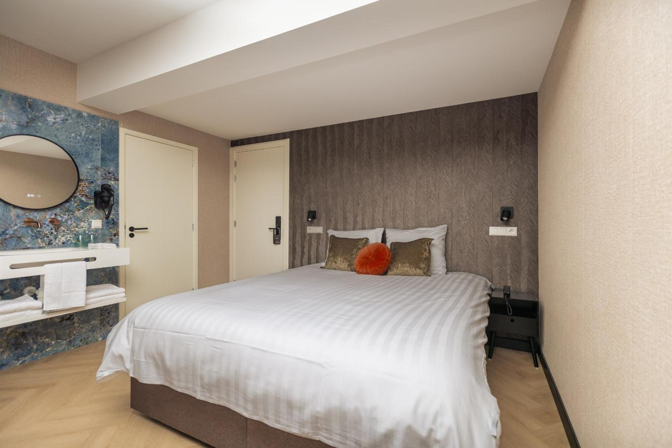 Deluxe Double Room - Photo 4