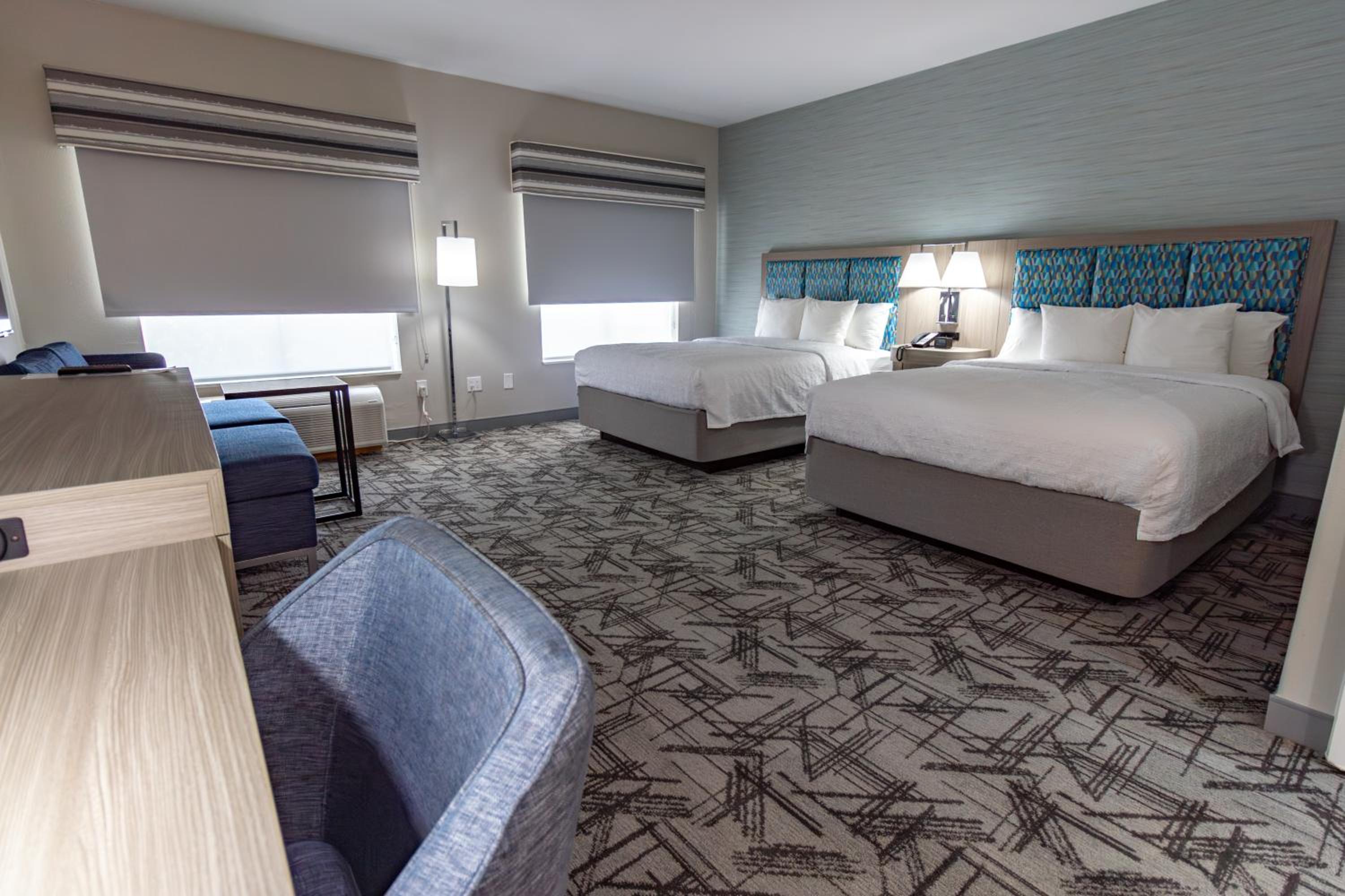 Studio Suite with Two Queen Beds and Sofa Bed - Non-Smoking - Photo 5