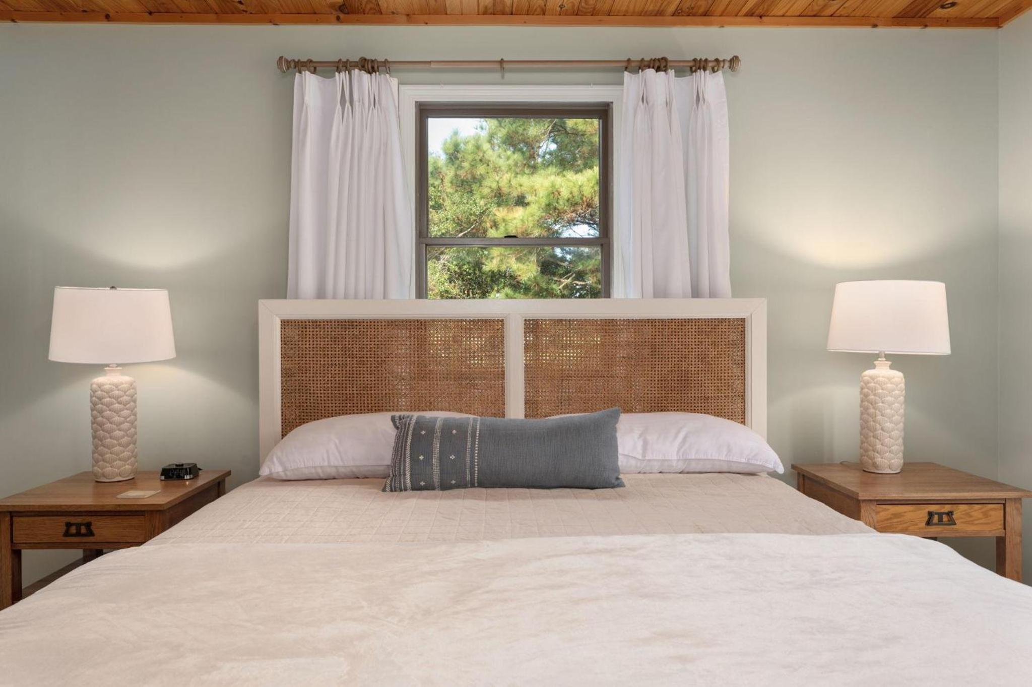 Three-Bedroom Vacation Home  photo 2