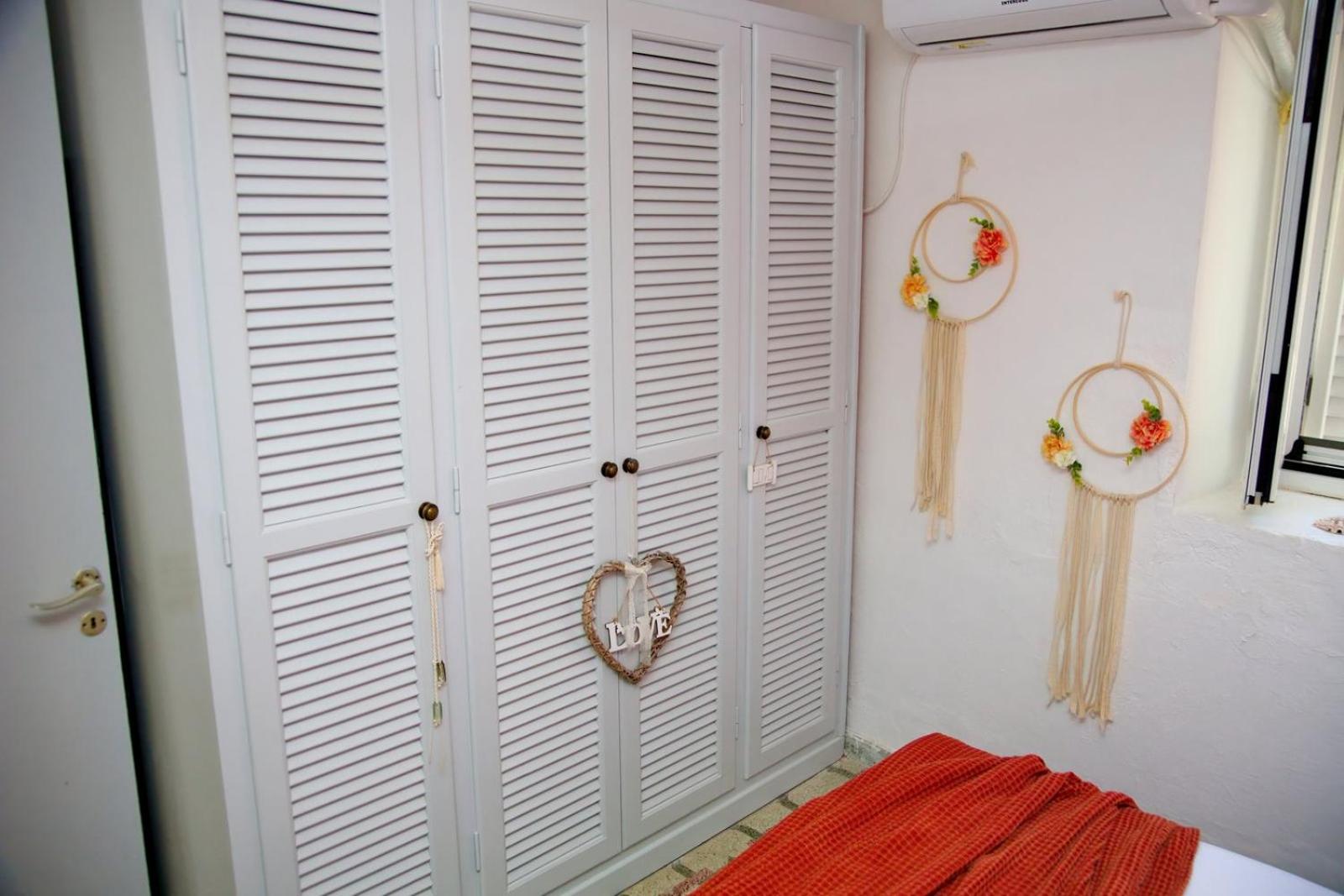 One-Bedroom House photo 3