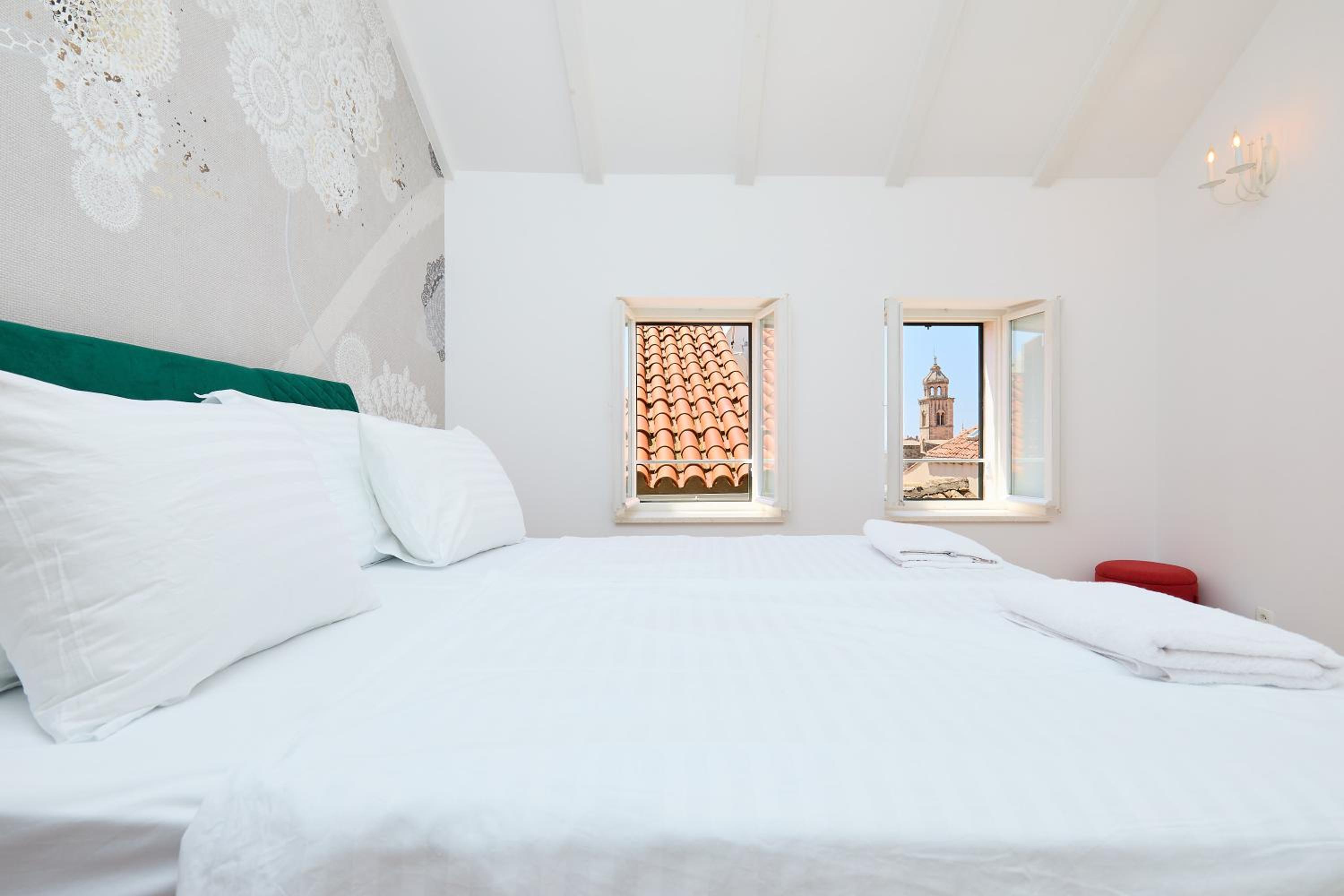Large Double Room