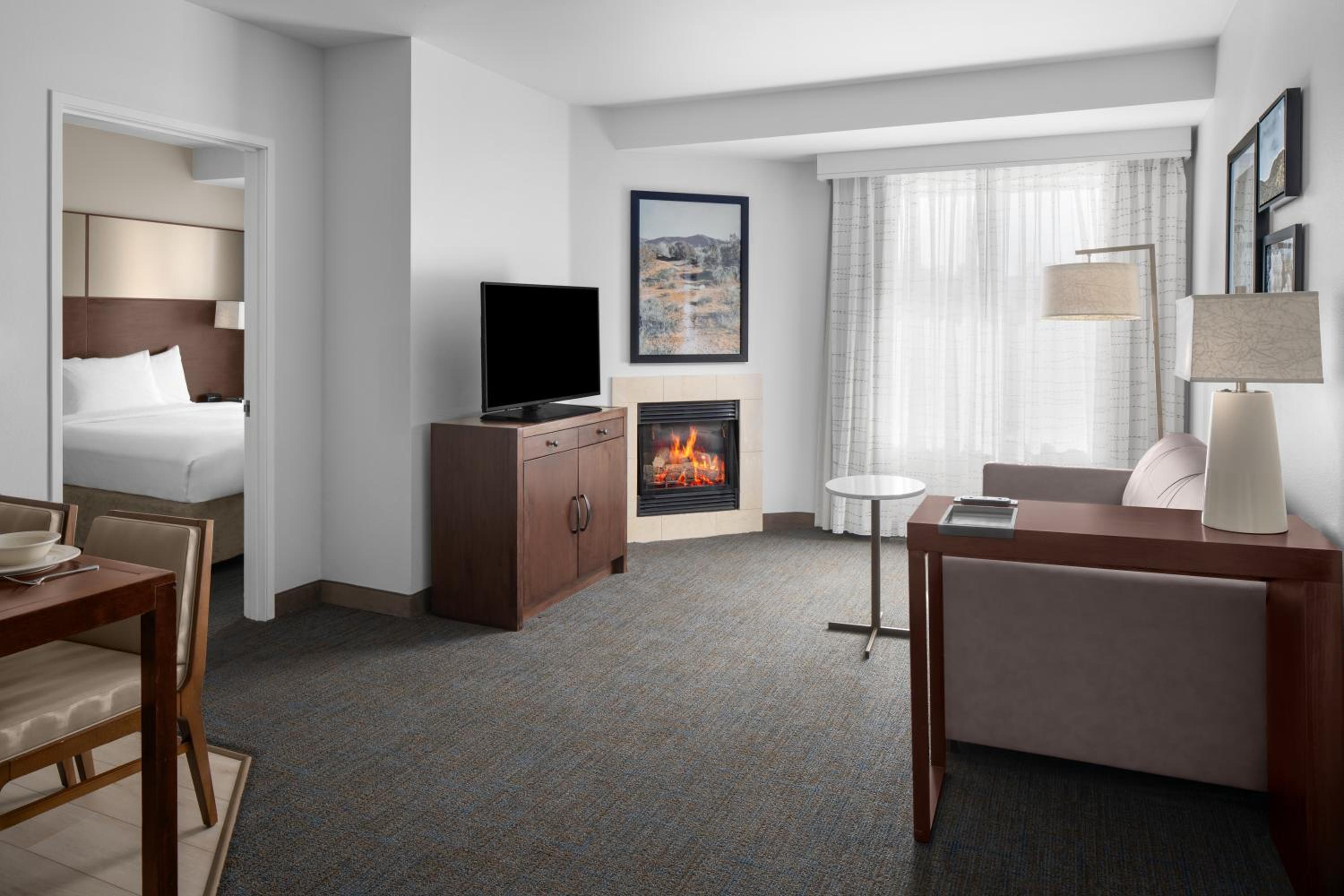 Two-Bedroom Suite with Sofa Bed - Non-Smoking - Photo 1