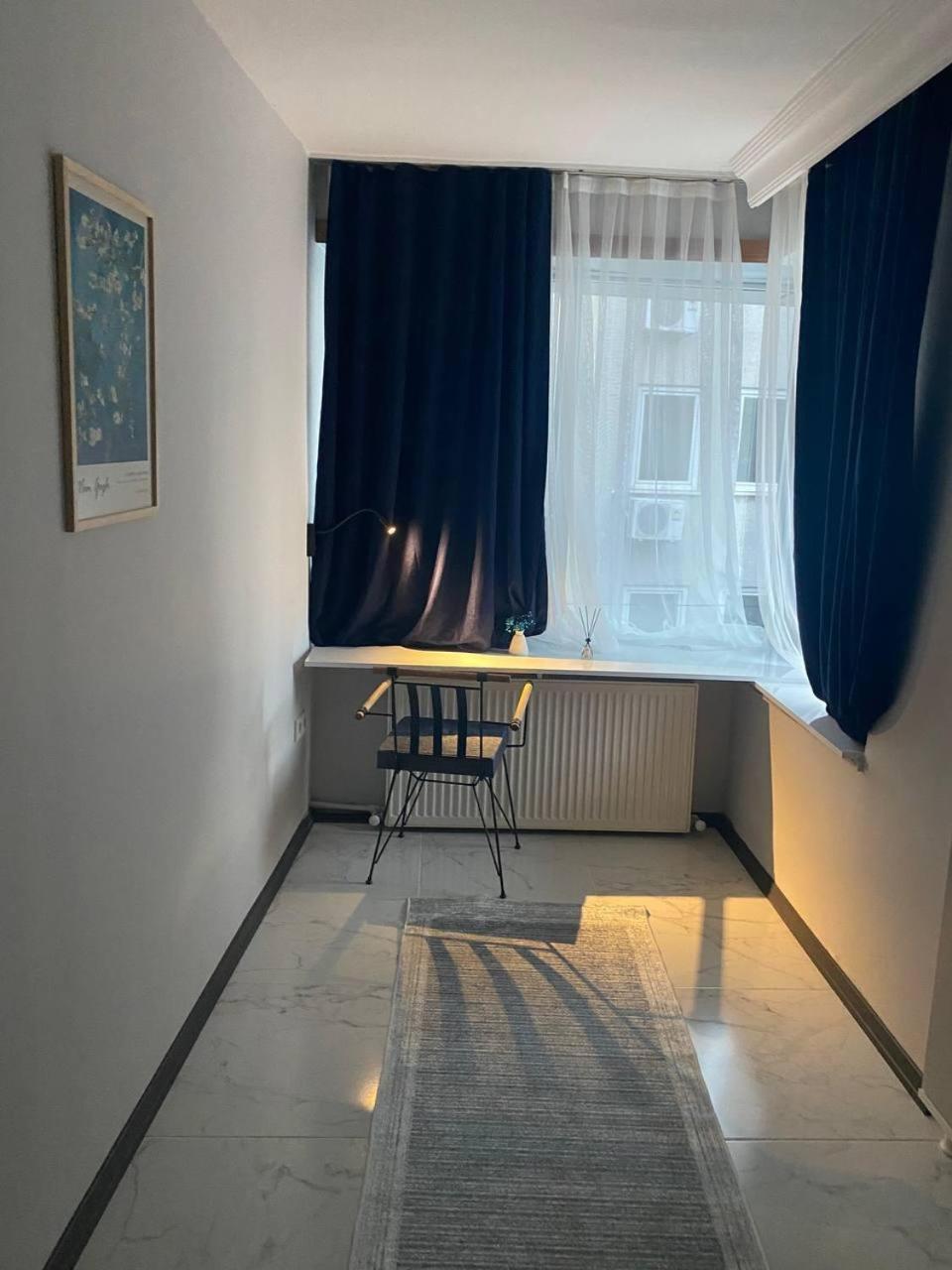 Single Room With Shared Bathroom photo 1