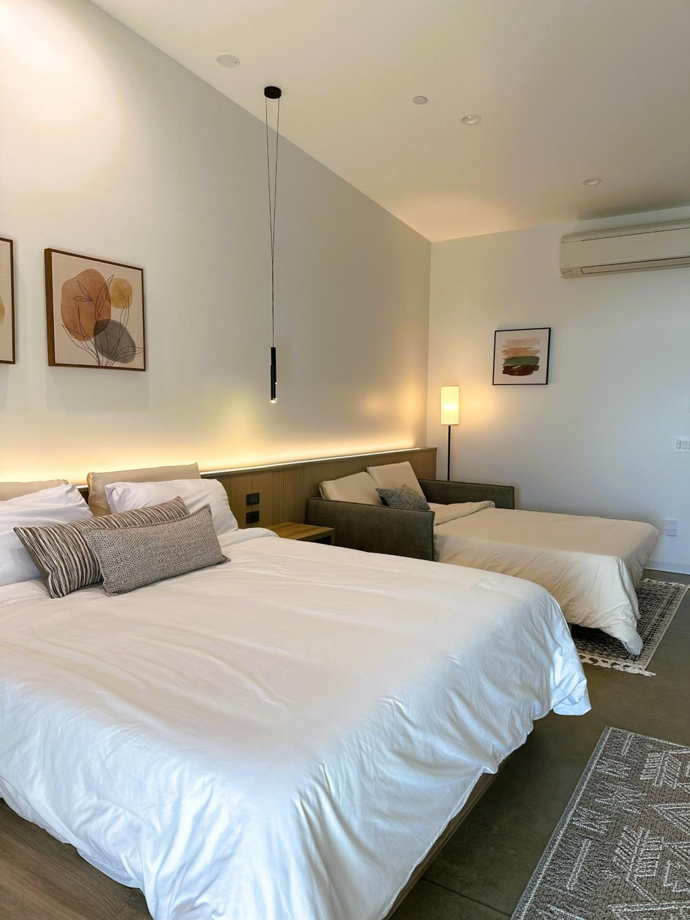 Deluxe Double Room with Extra Bed photo 1