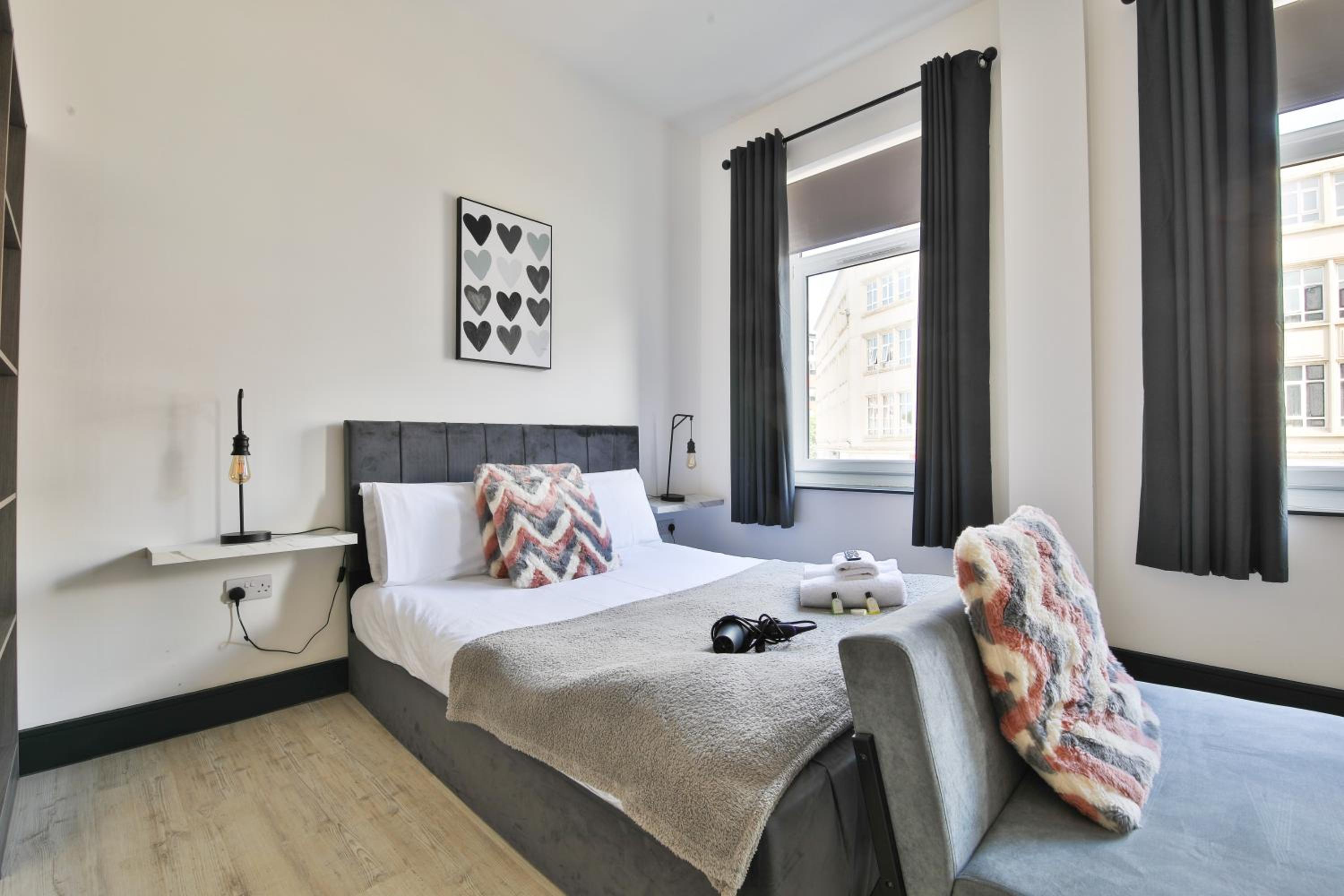 Studio Apartment photo 1