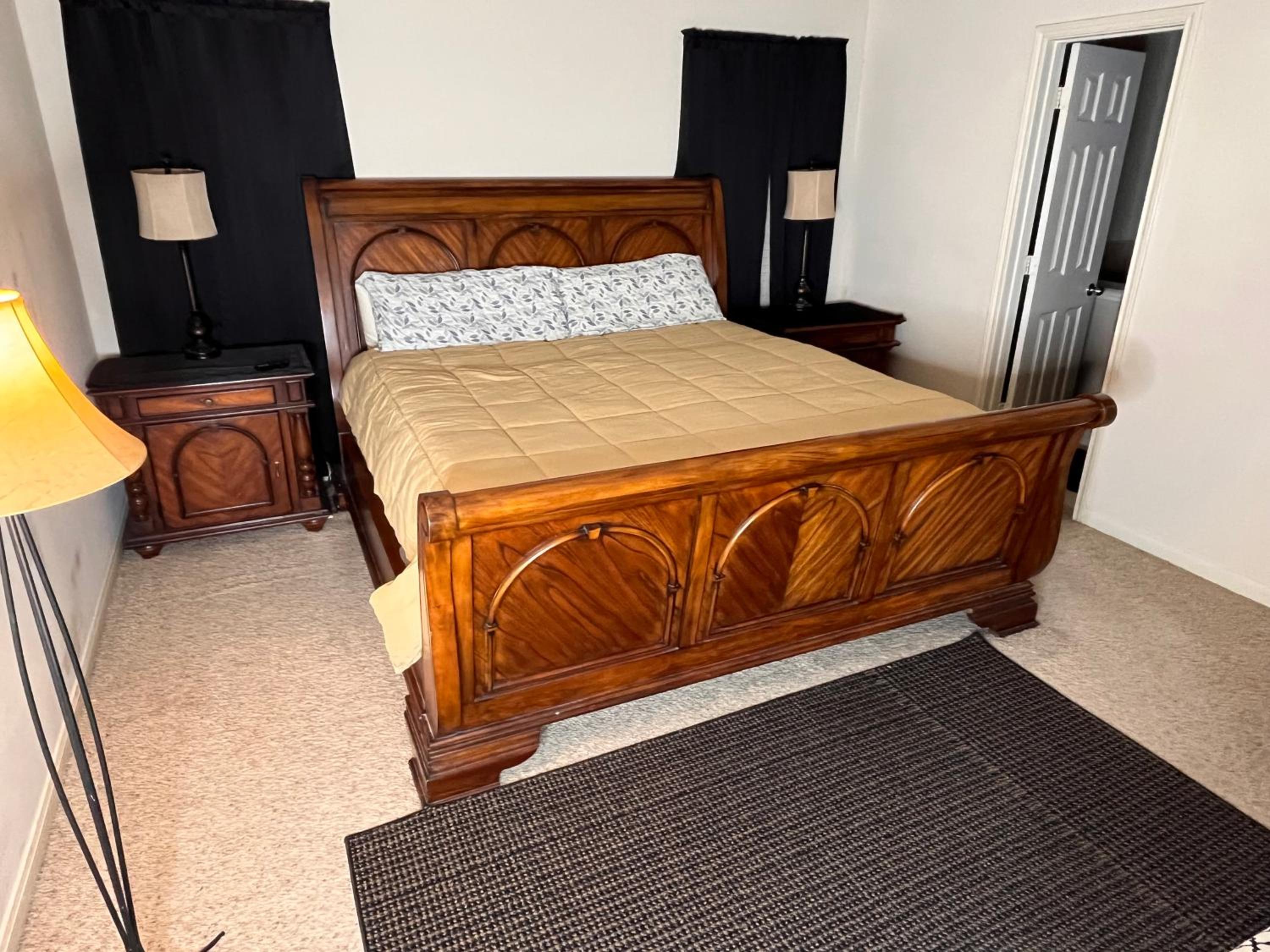 Four-Bedroom House photo 2