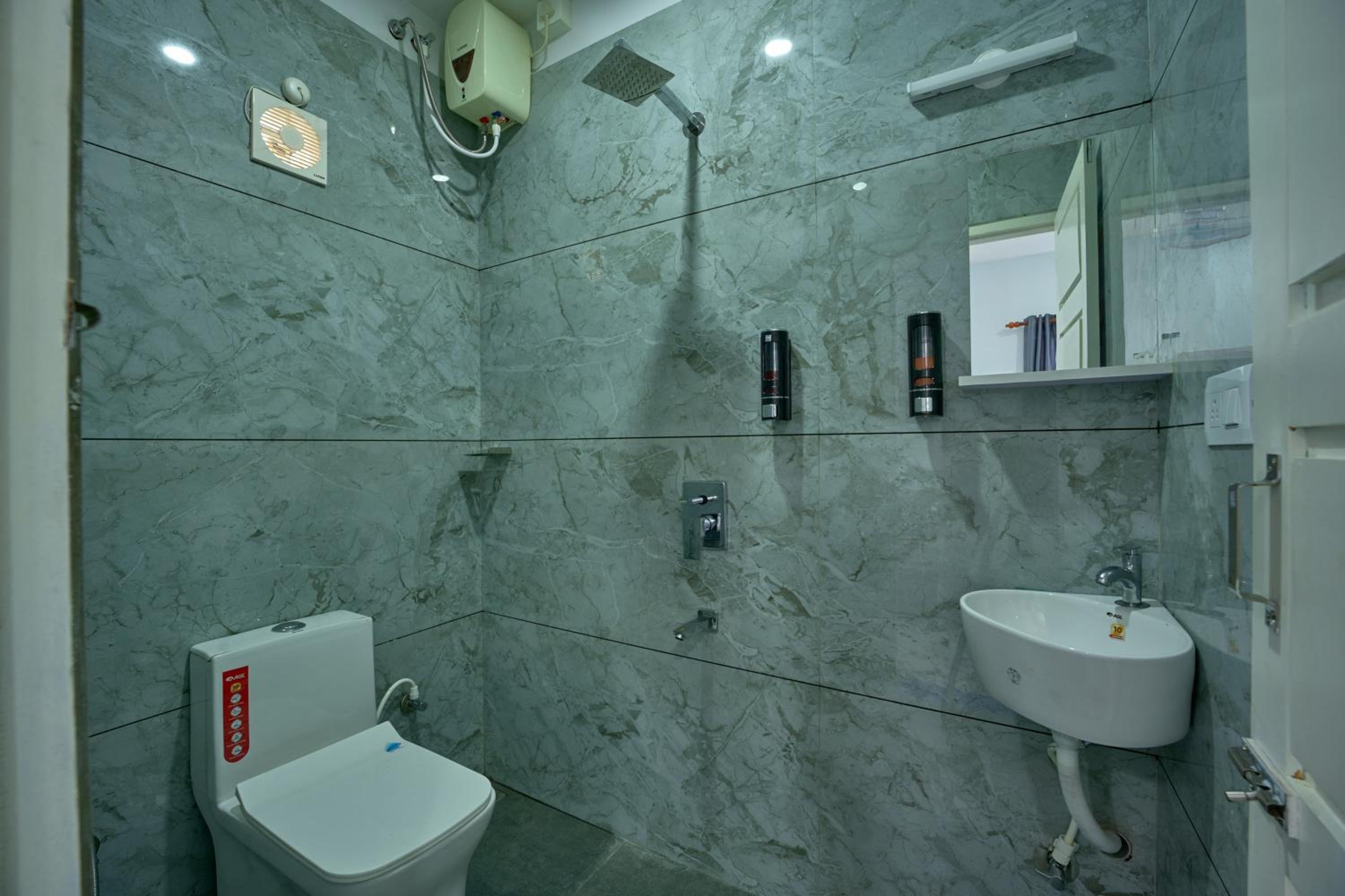 Double Standard Room - Photo 2