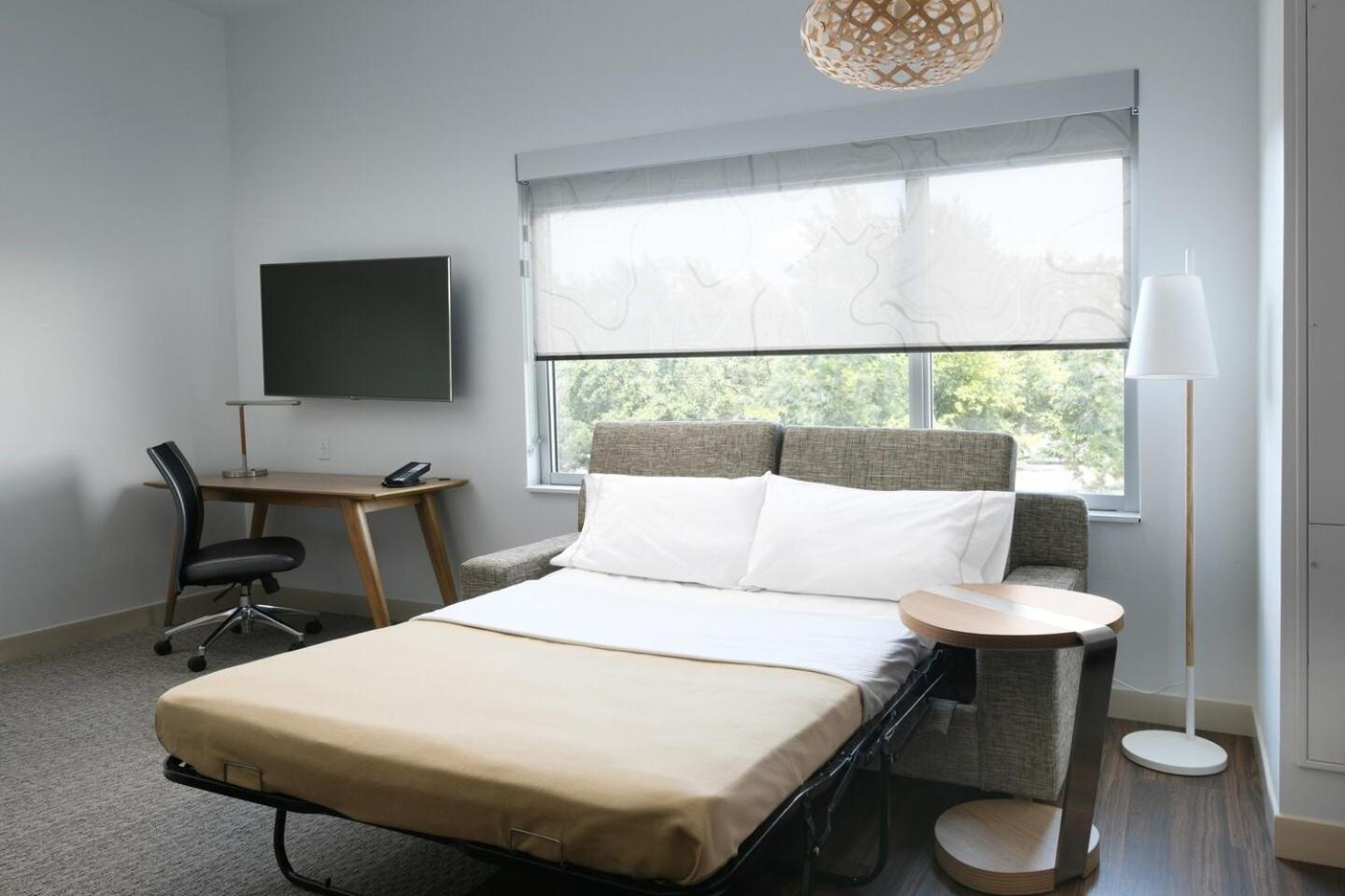 King Studio with Sofa Bed - Photo 2