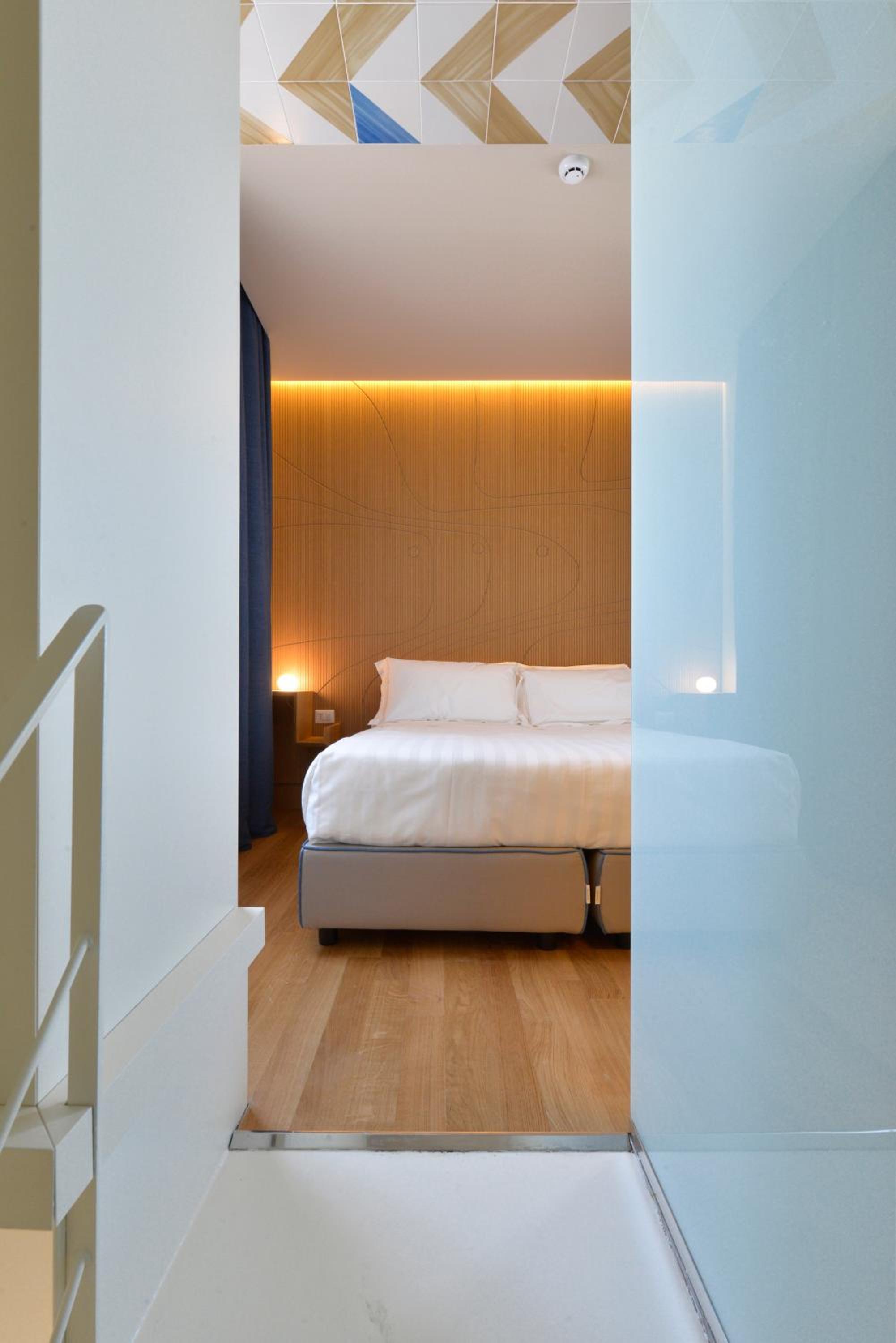 Apartment - Split Level photo 2