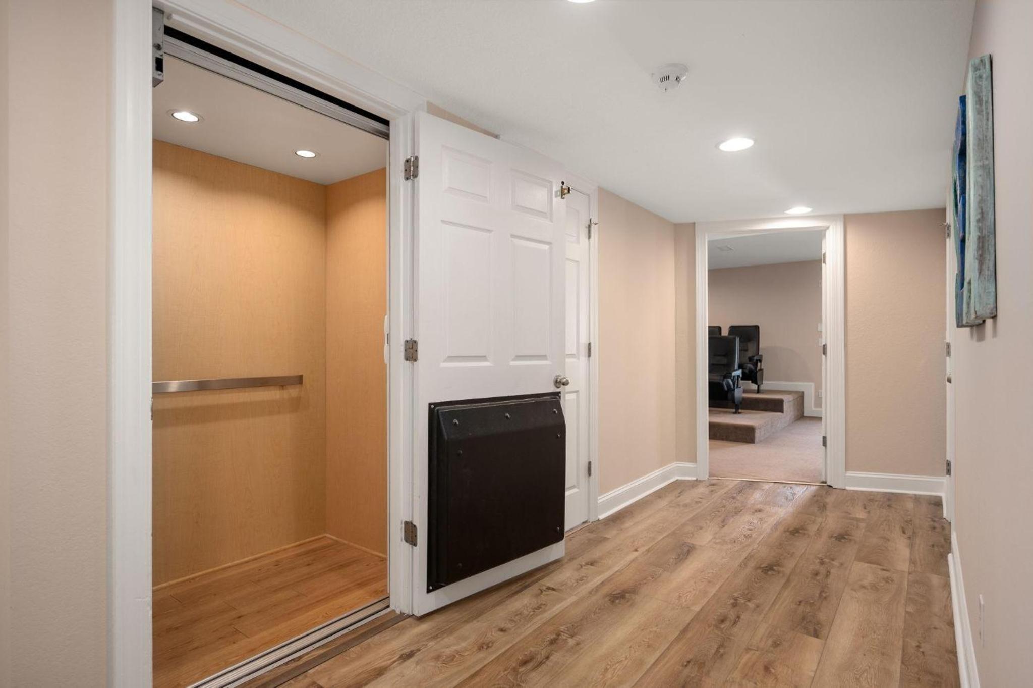 Eight-Bedroom Holiday Home photo 3
