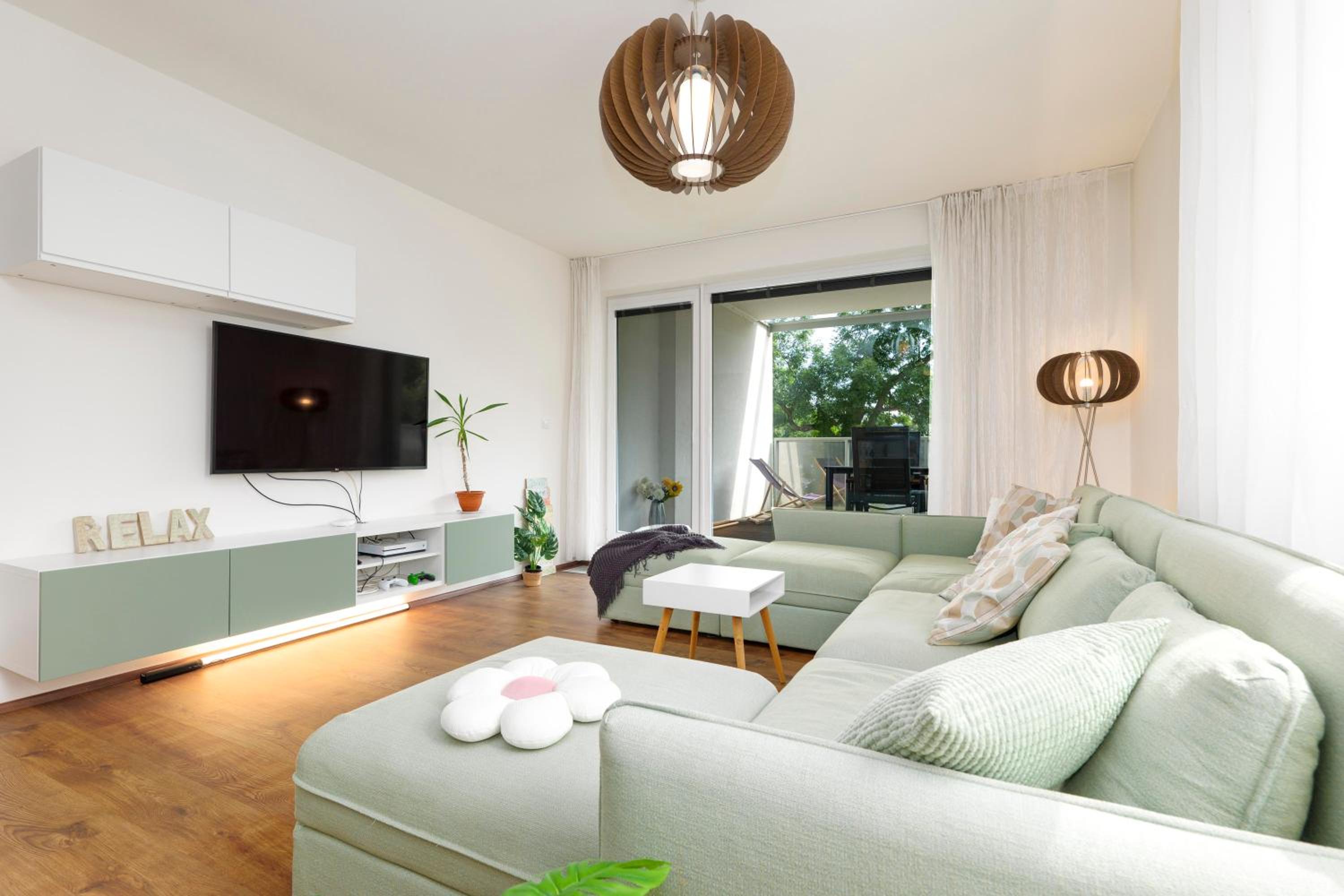 Two-Bedroom Apartment with River View photo 2