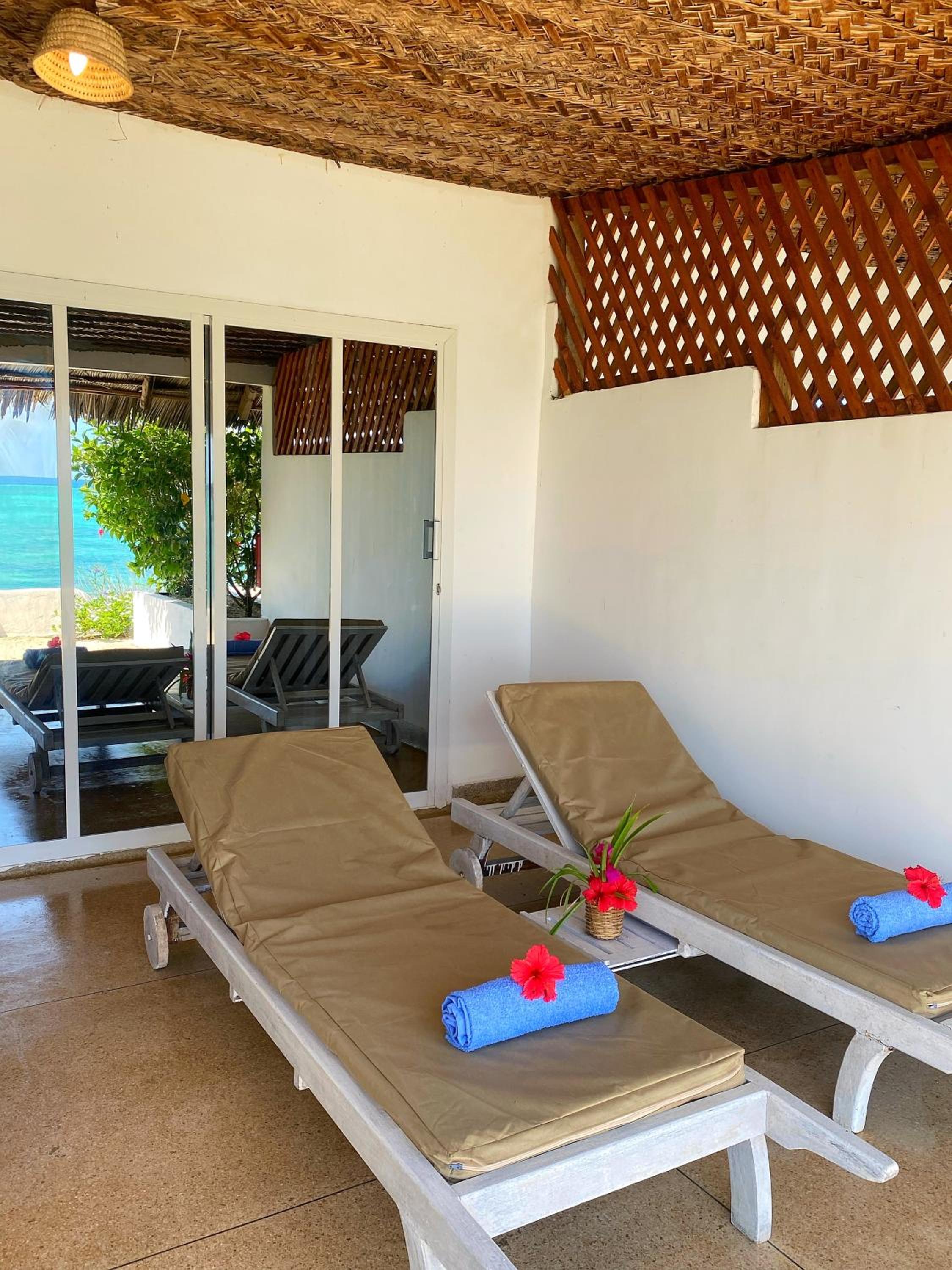 Deluxe Double Room with Sea View photo 3