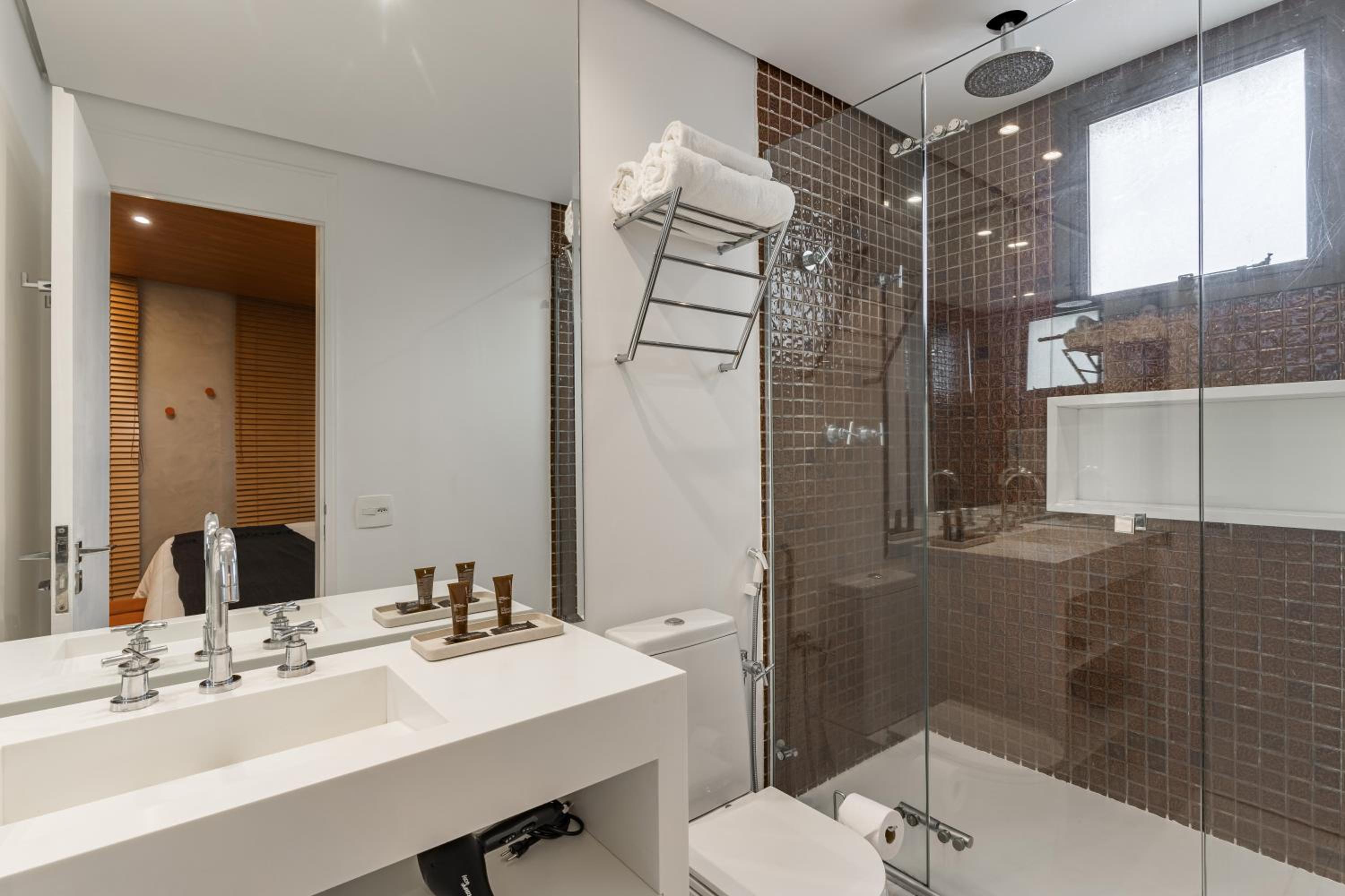 Apartment - Photo 2