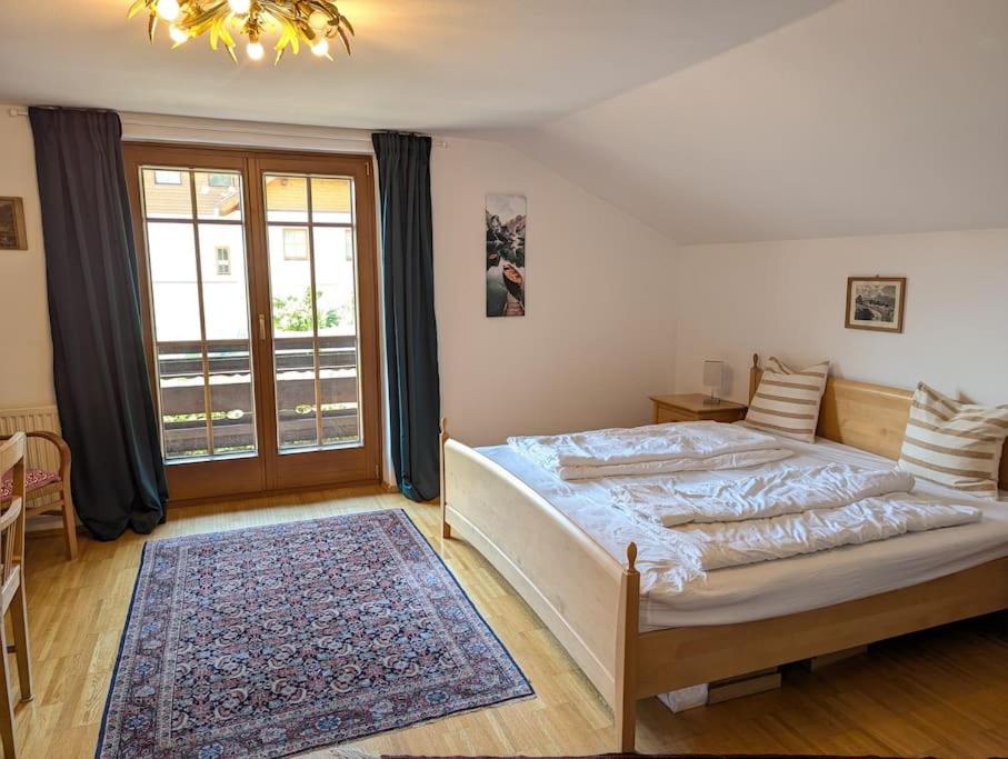 Four-Bedroom House photo 1