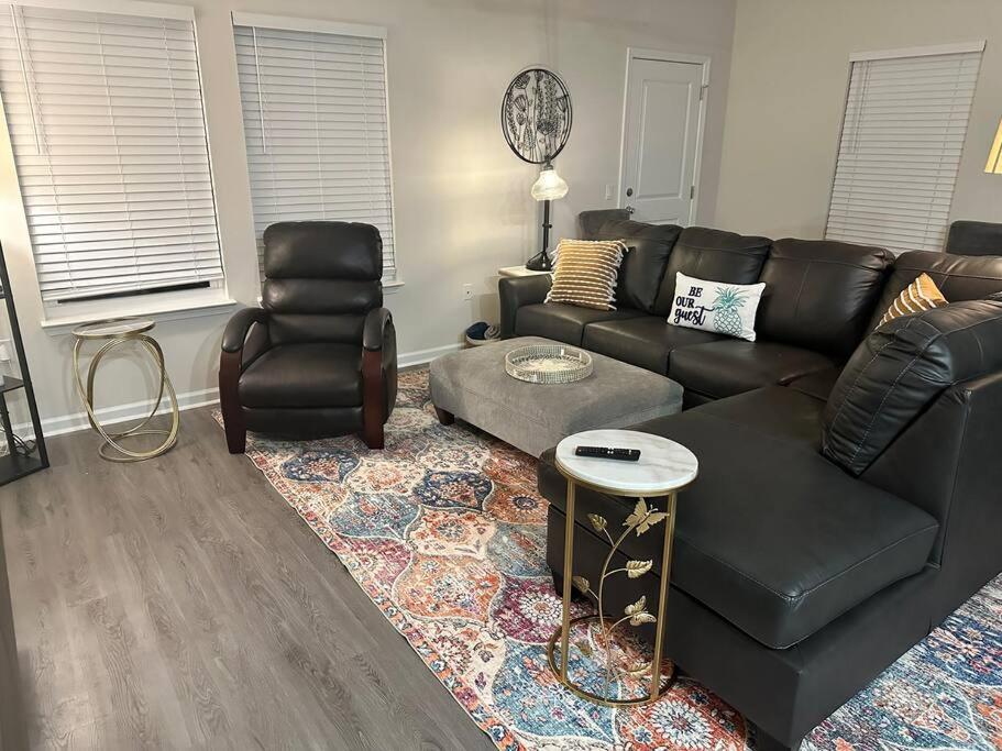 Three-Bedroom House photo 1