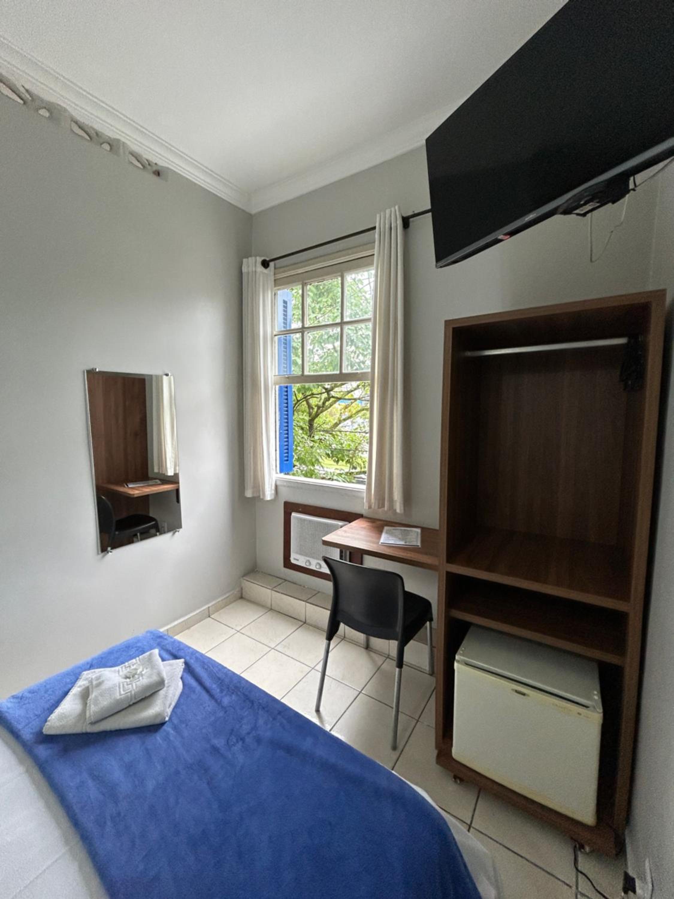 Quarto Duplo com Cama de Casal photo 3