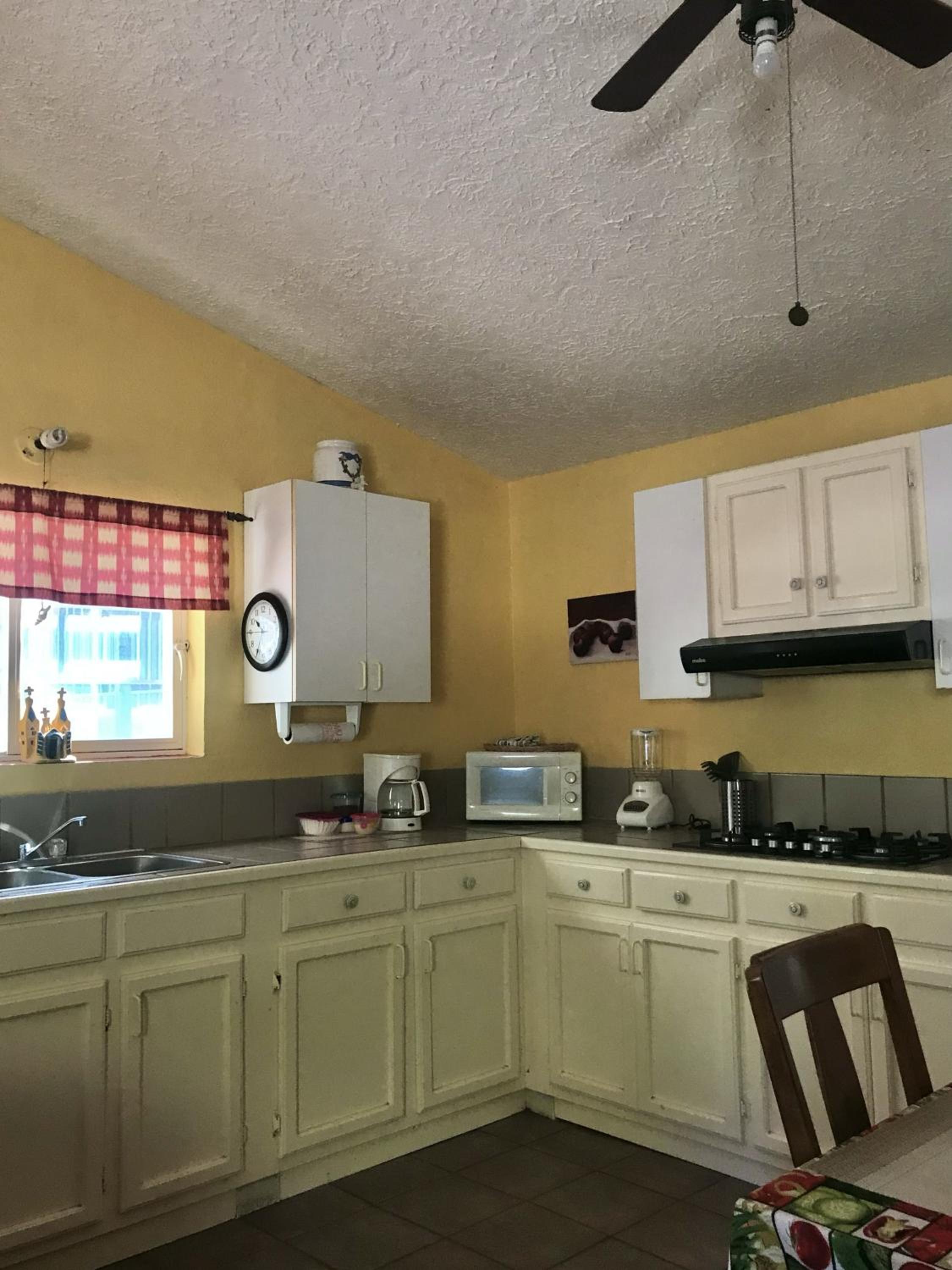 Two-Bedroom Apartment - Photo 3